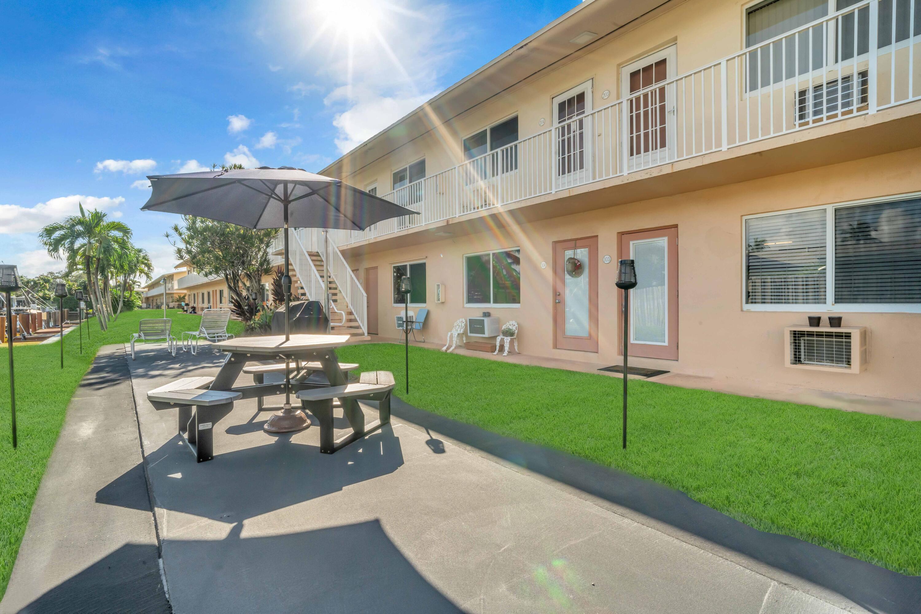 301 E Mcnab Road 103