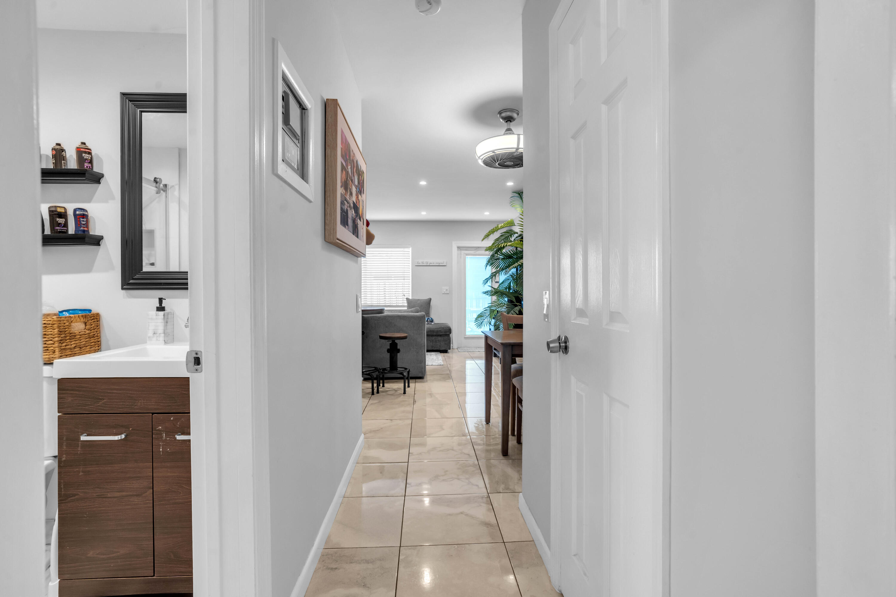 301 E Mcnab Road 103