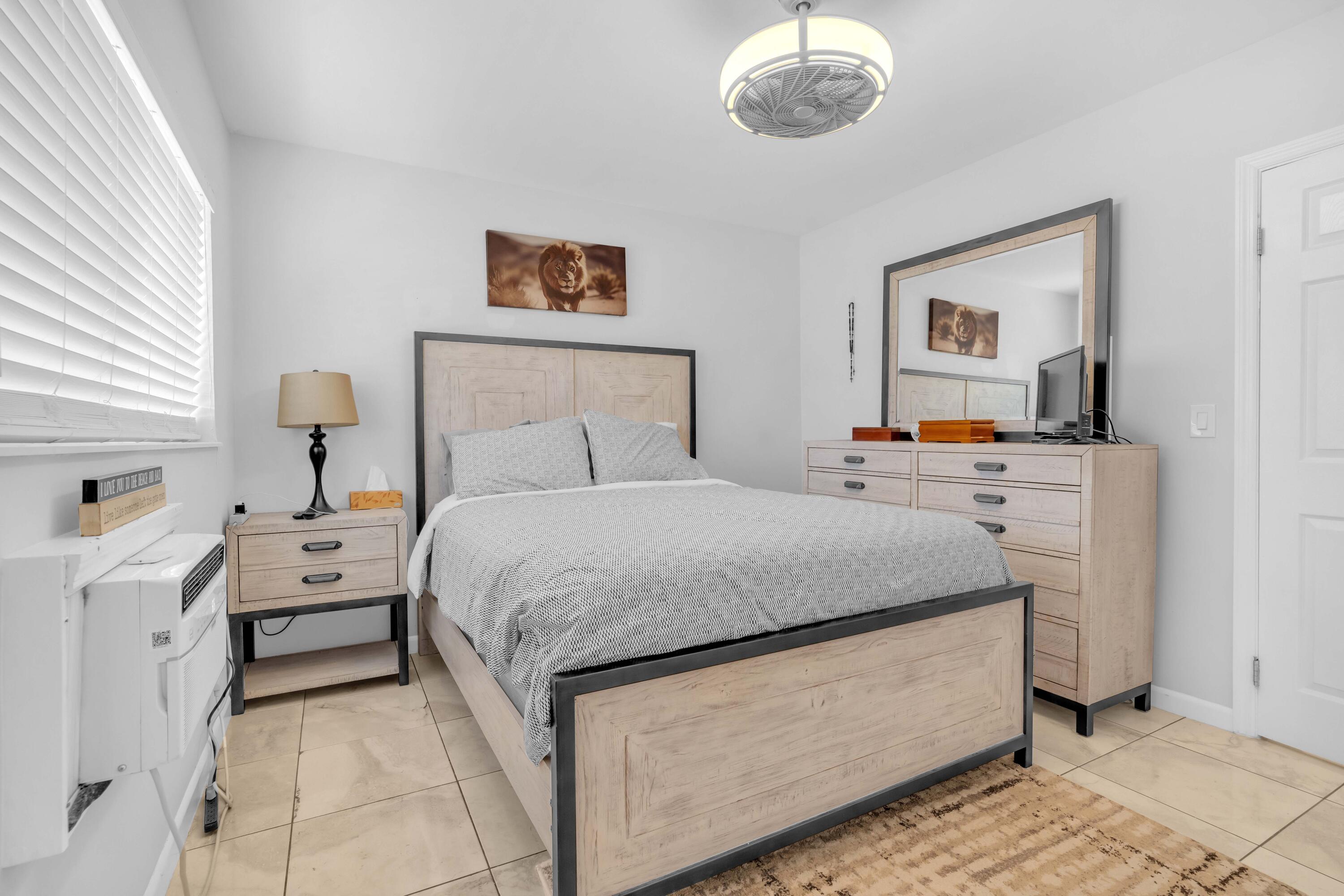 301 E Mcnab Road 103