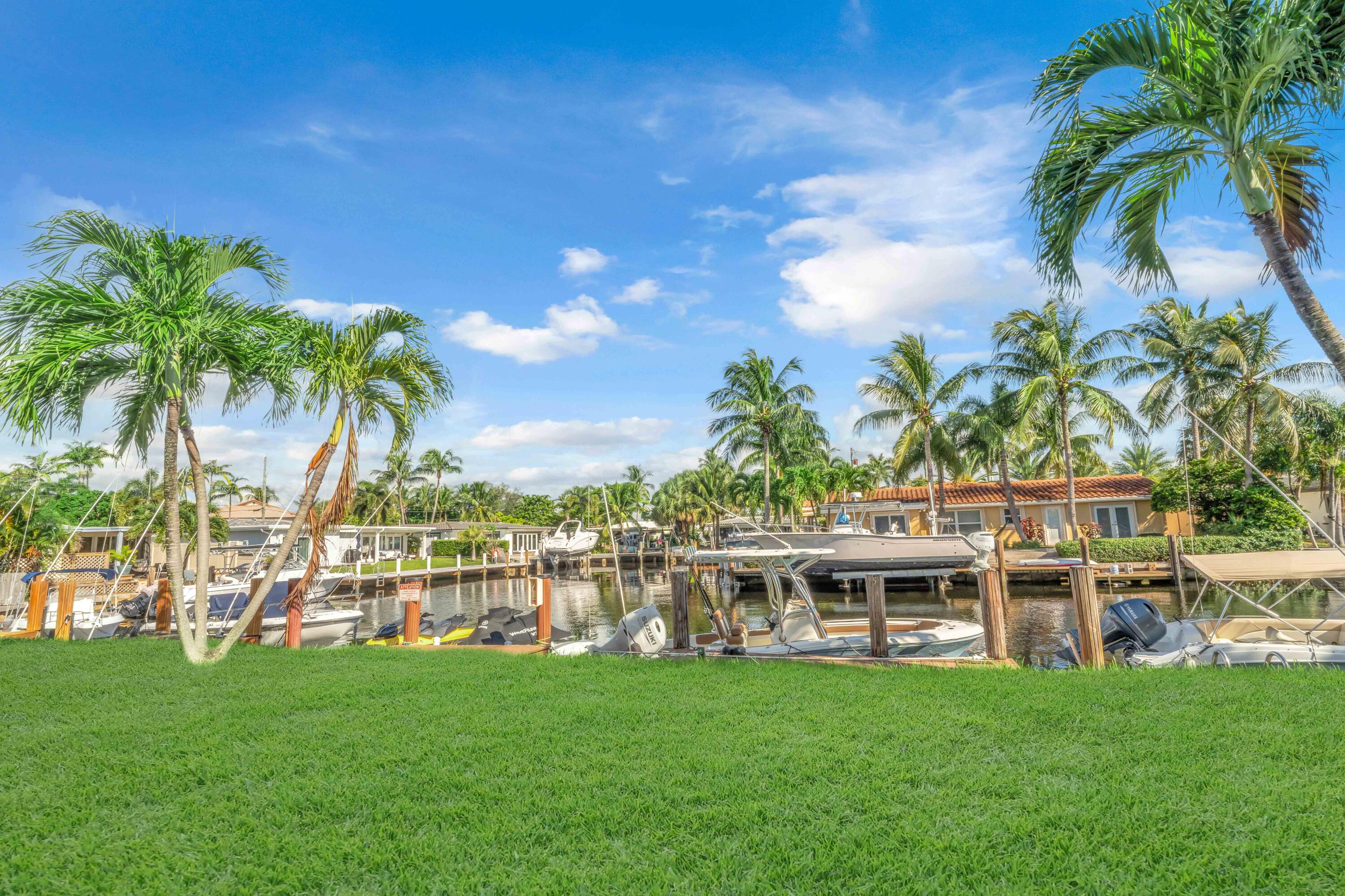 301 E Mcnab Road 103