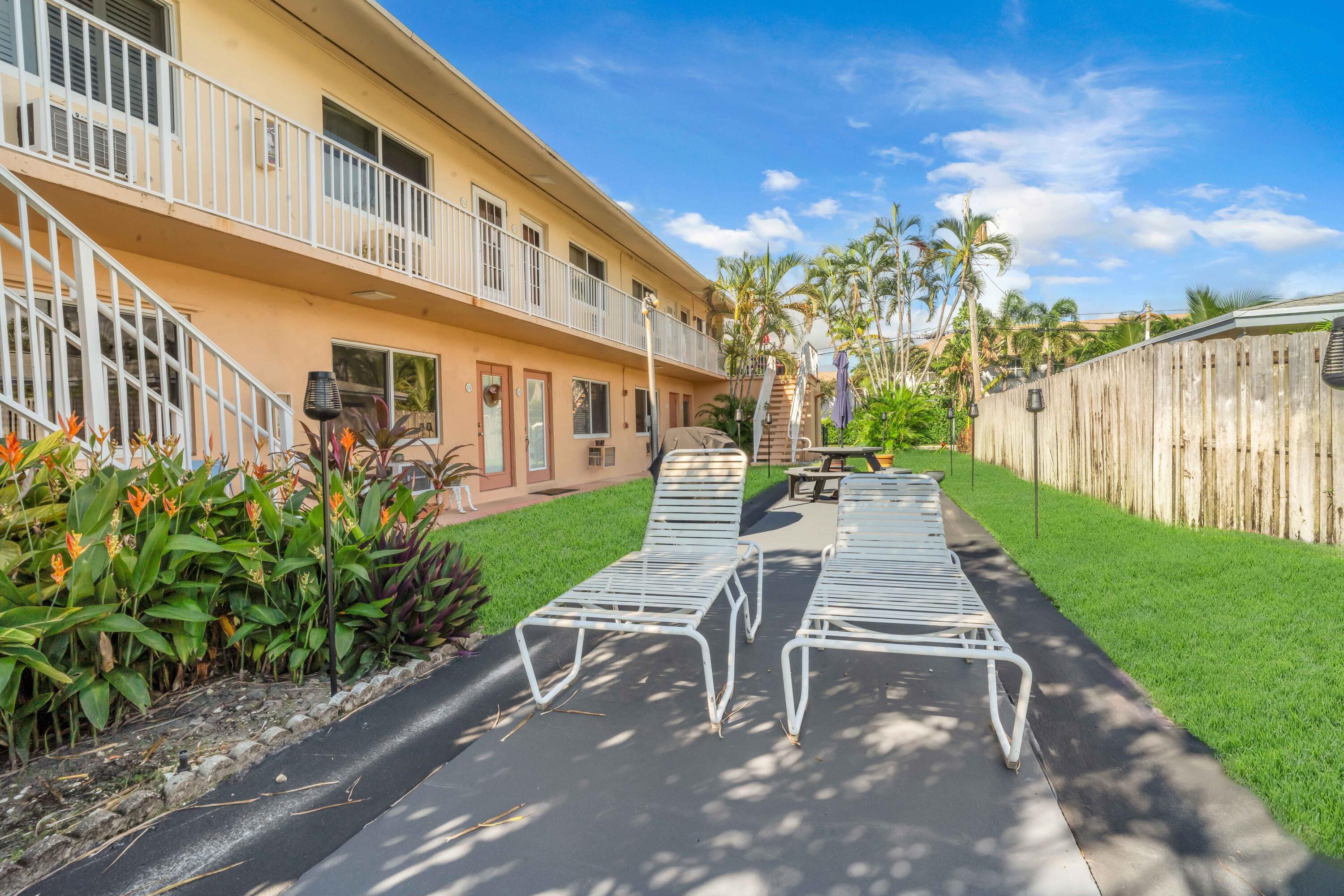 301 E Mcnab Road 103