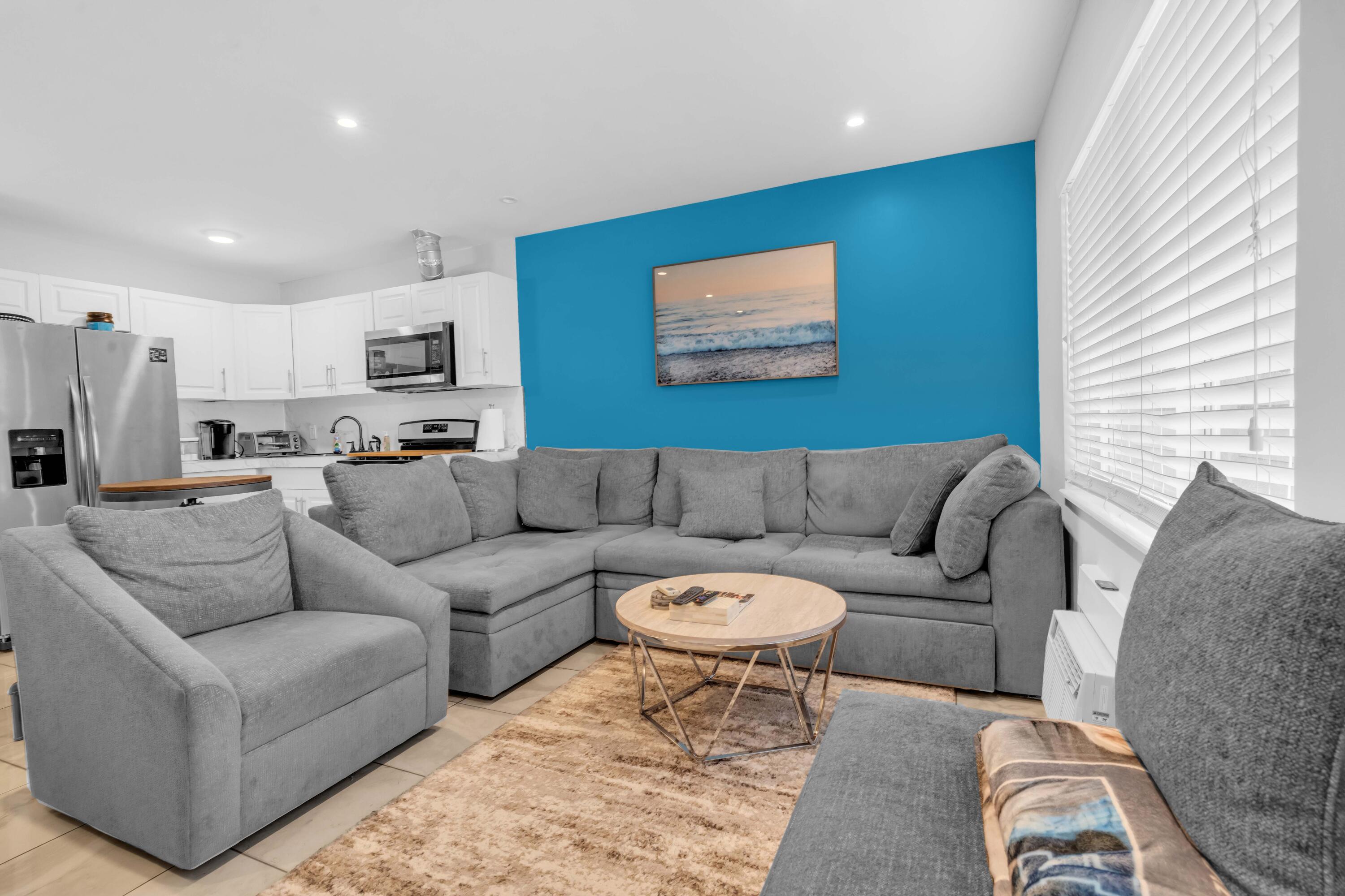 301 E Mcnab Road 103