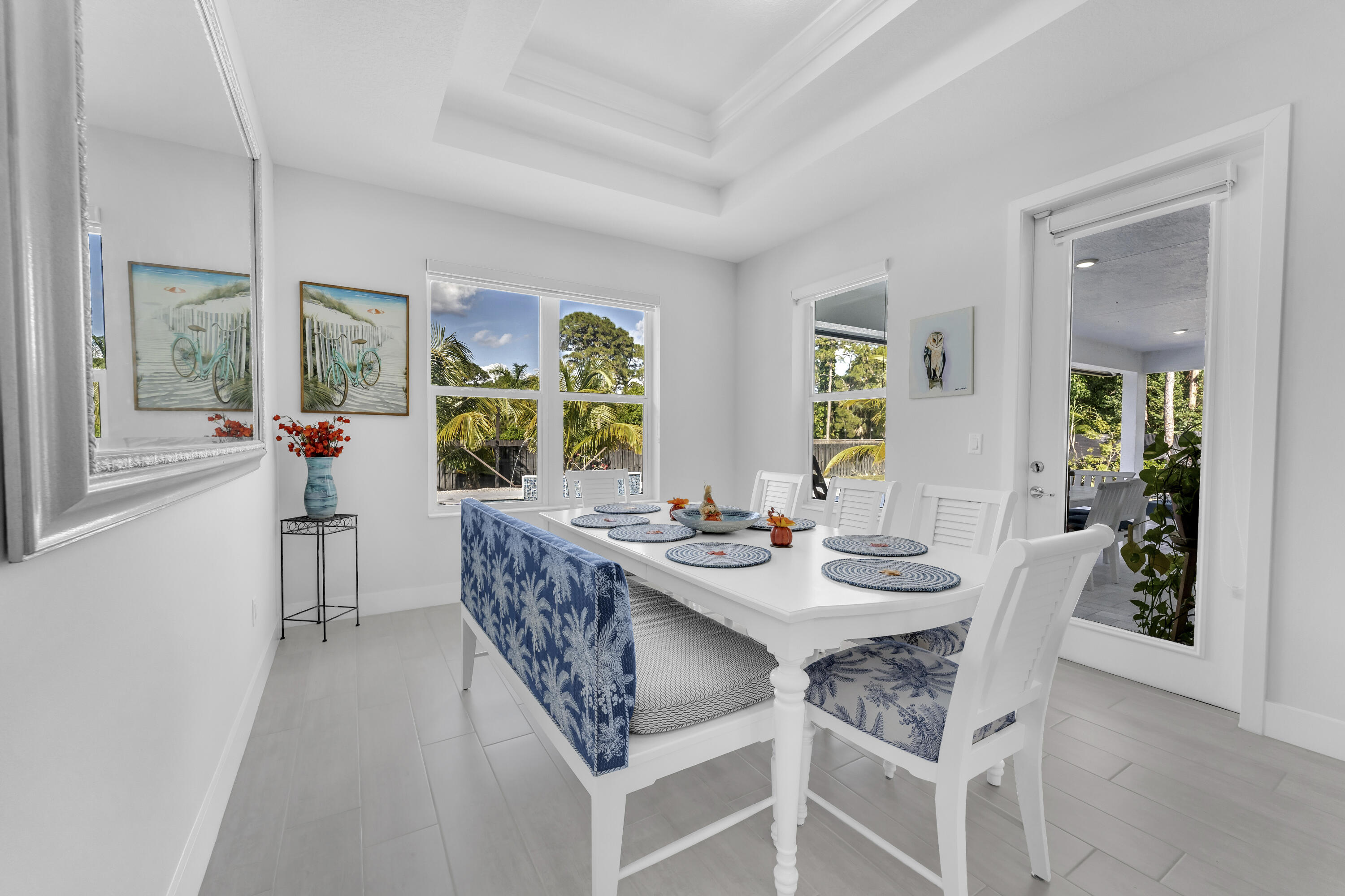 15435 Northlake Boulevard