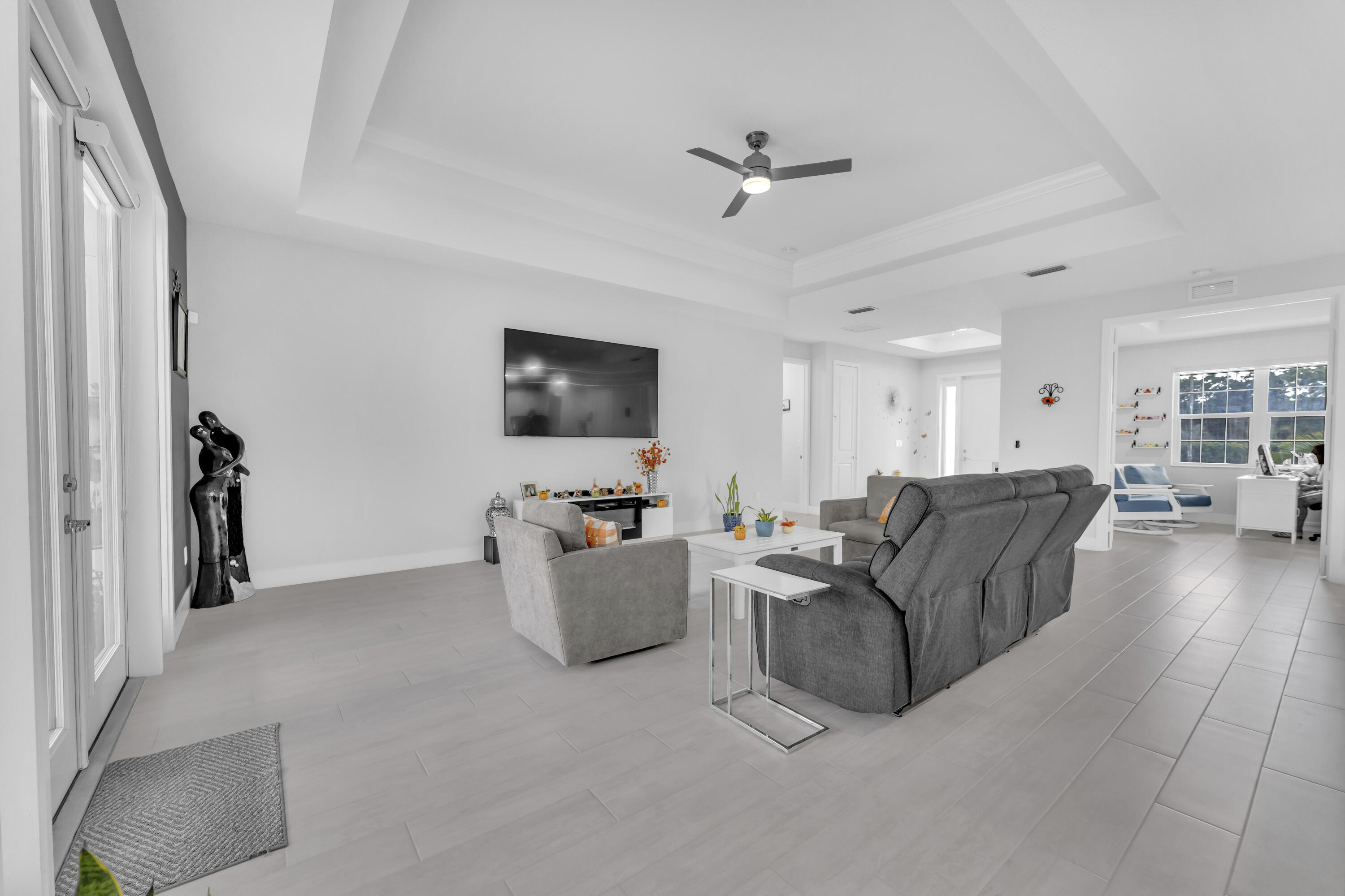 15435 Northlake Boulevard