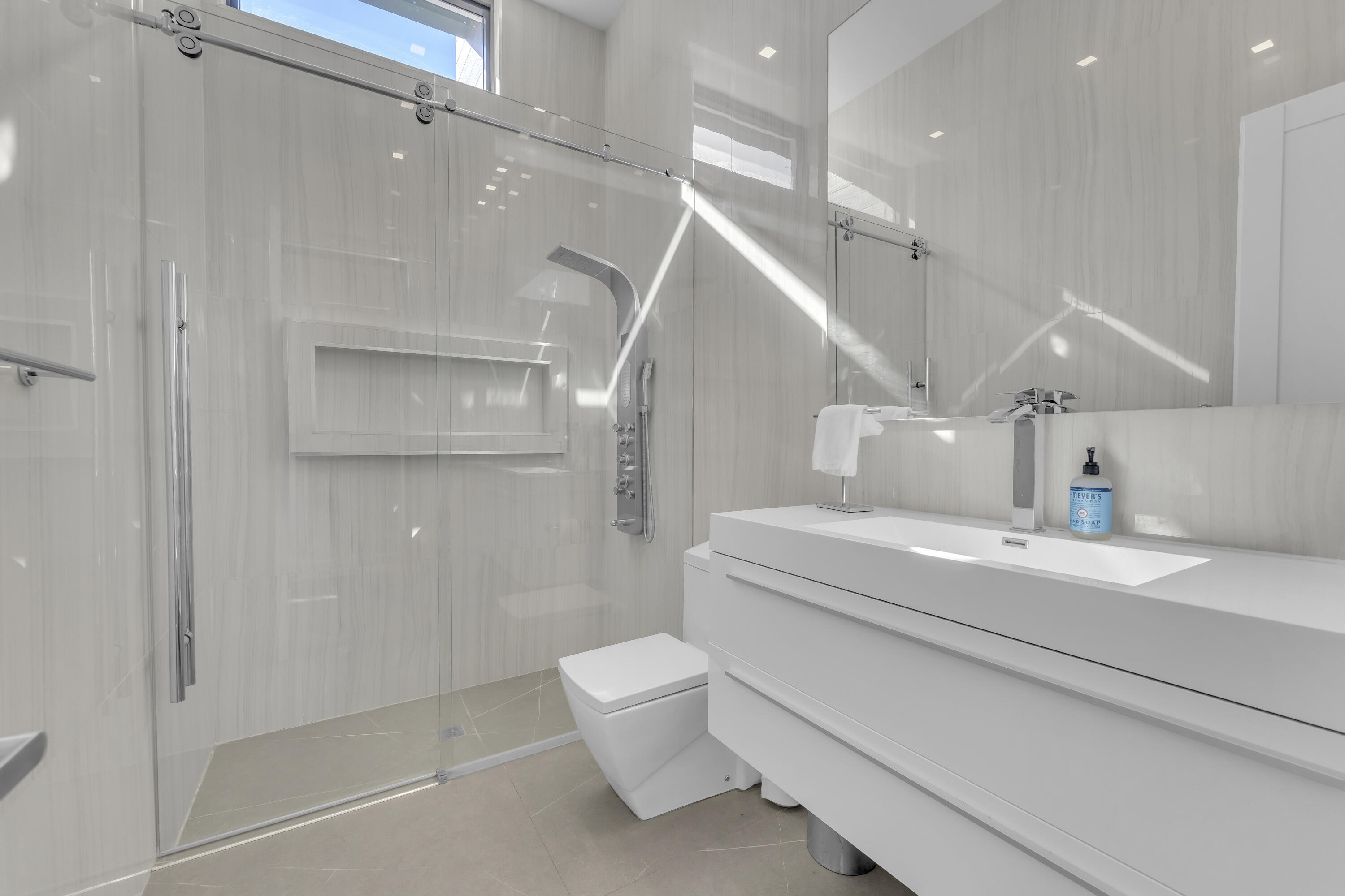 2401 NE 13th Street