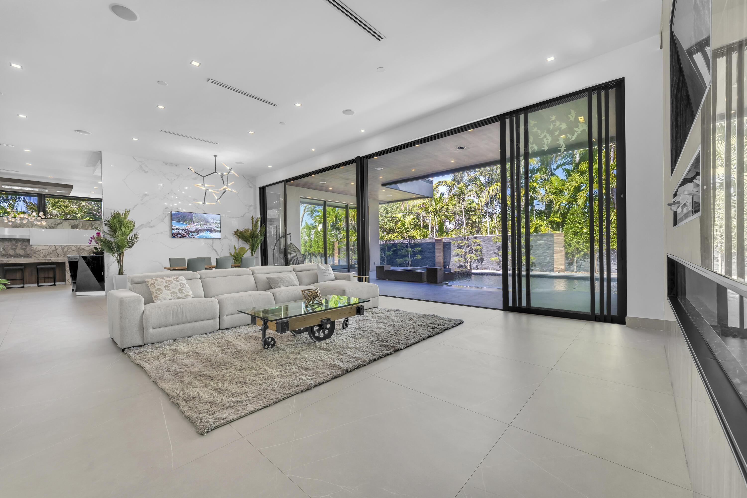 2401 NE 13th Street