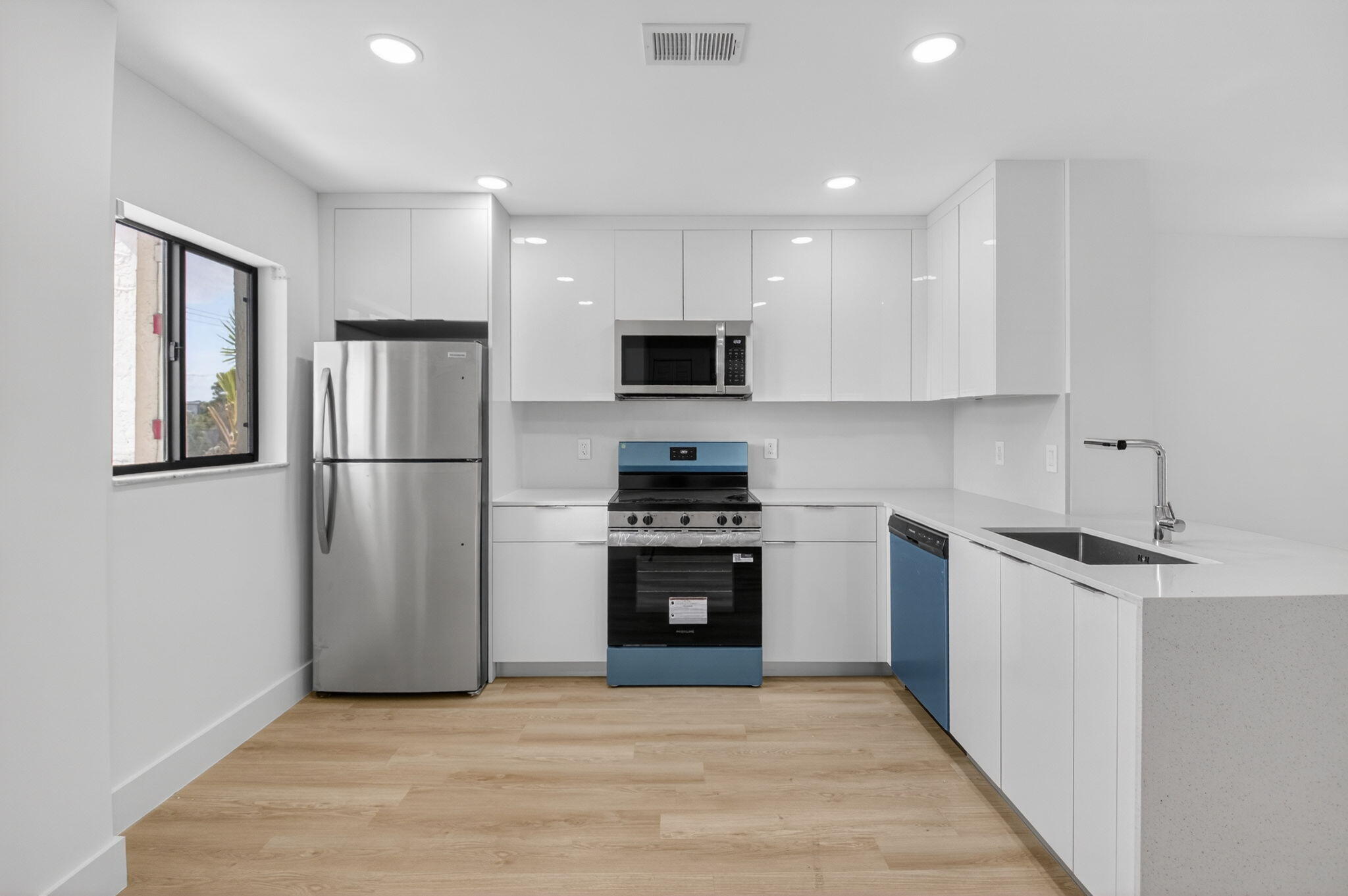 300 W Hidden Valley Boulevard 308