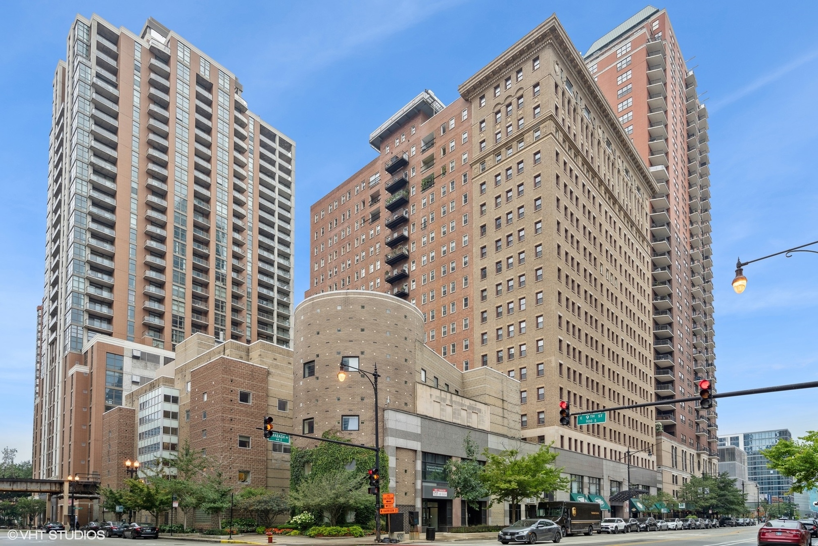 40 E 9th Street Unit: 1516