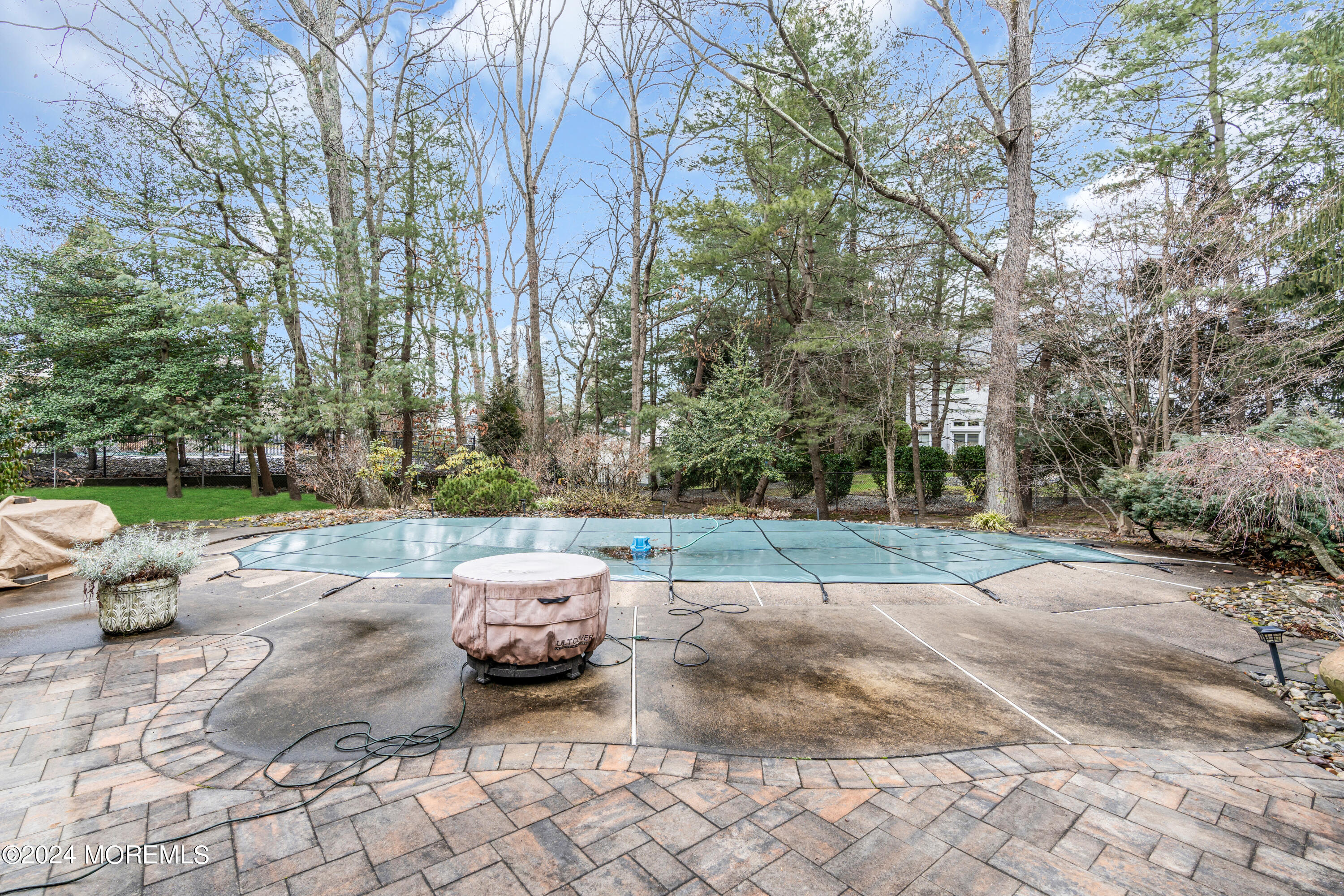 3 Horicon Drive