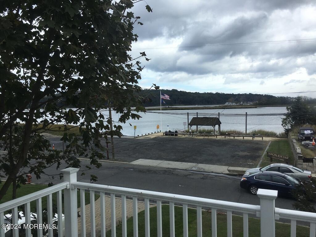 8 Avenue Of Two Rivers