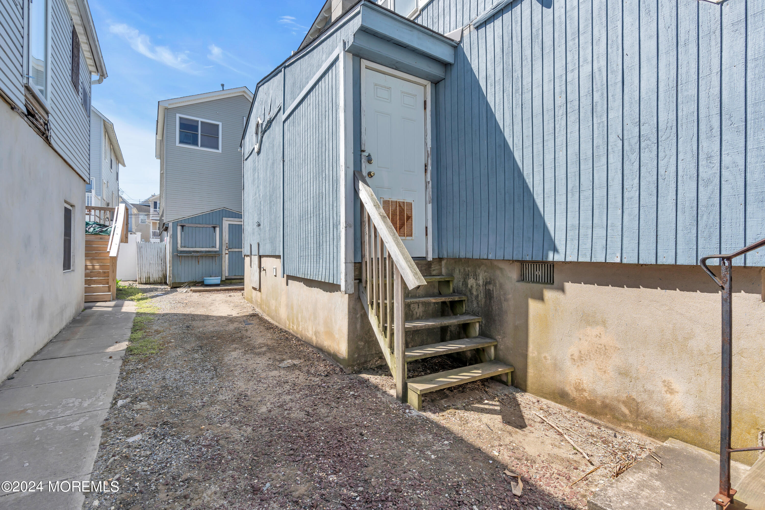 26 Surf Street