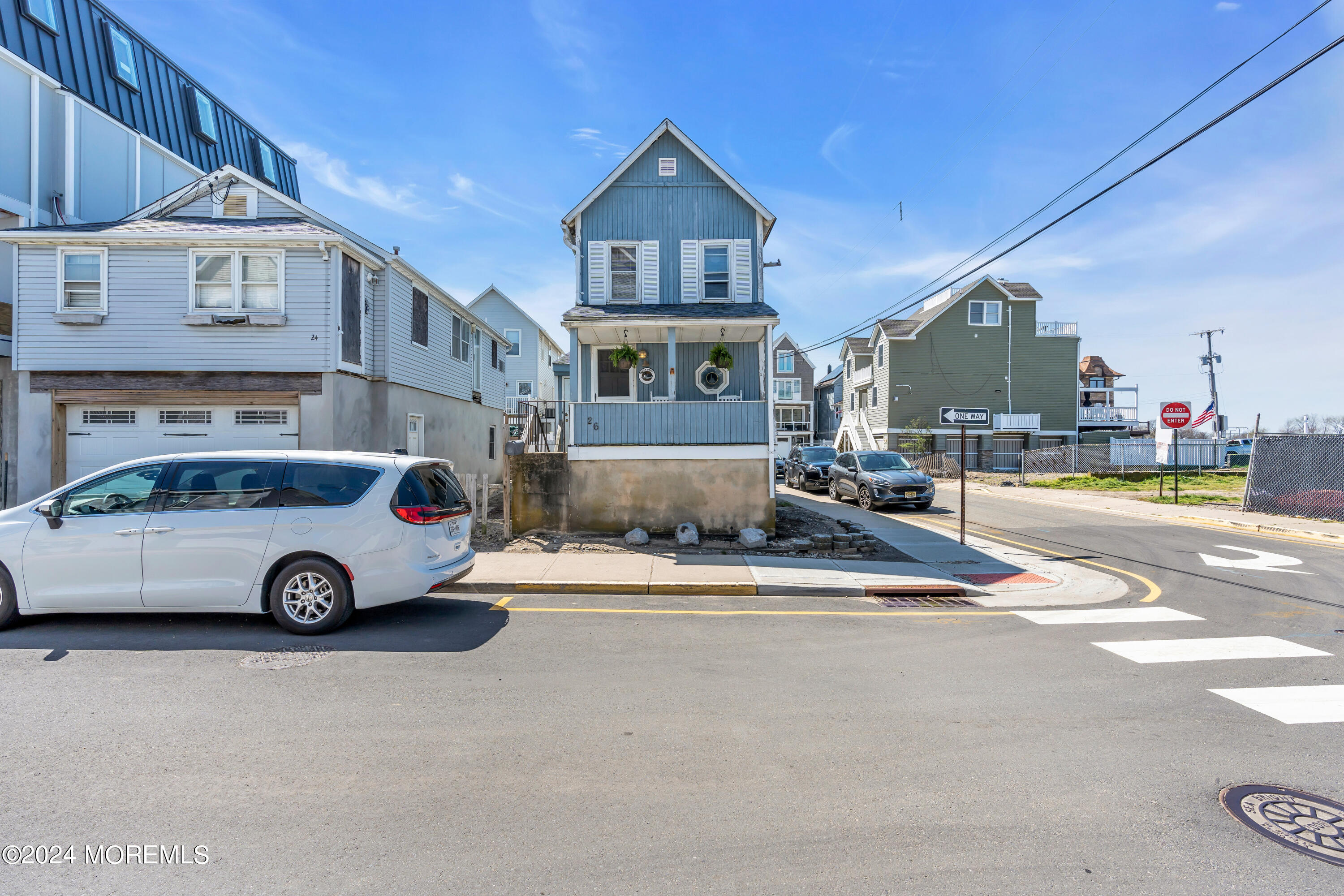 26 Surf Street