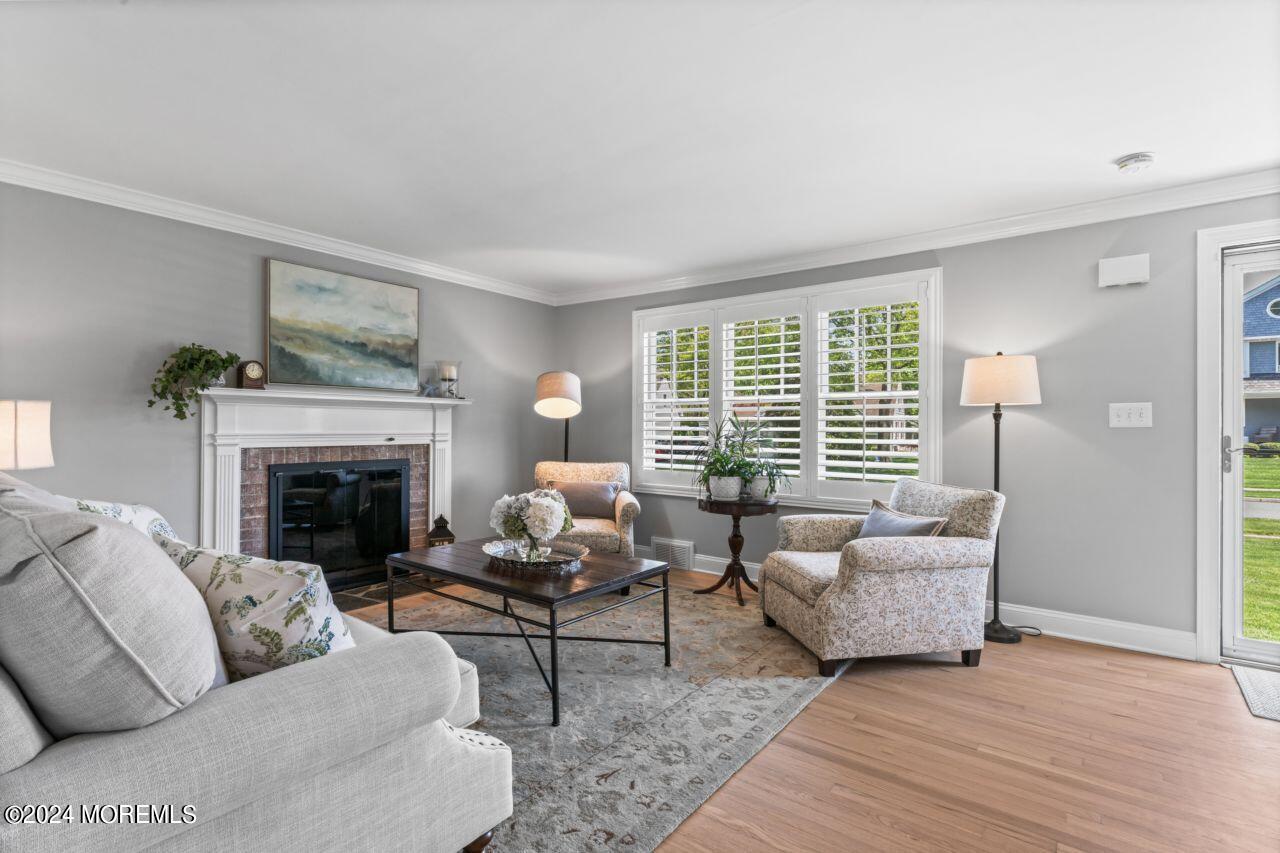 96 Forrest Avenue