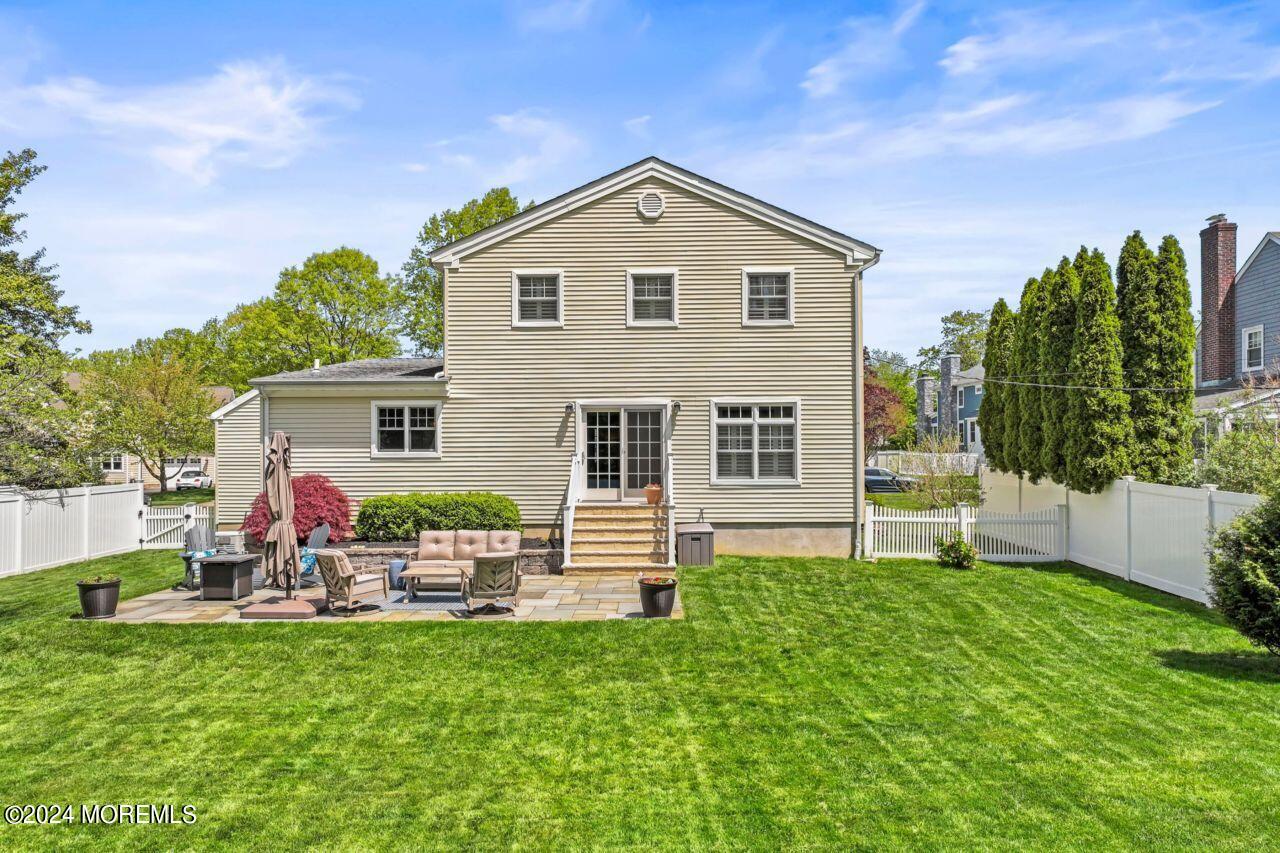 96 Forrest Avenue