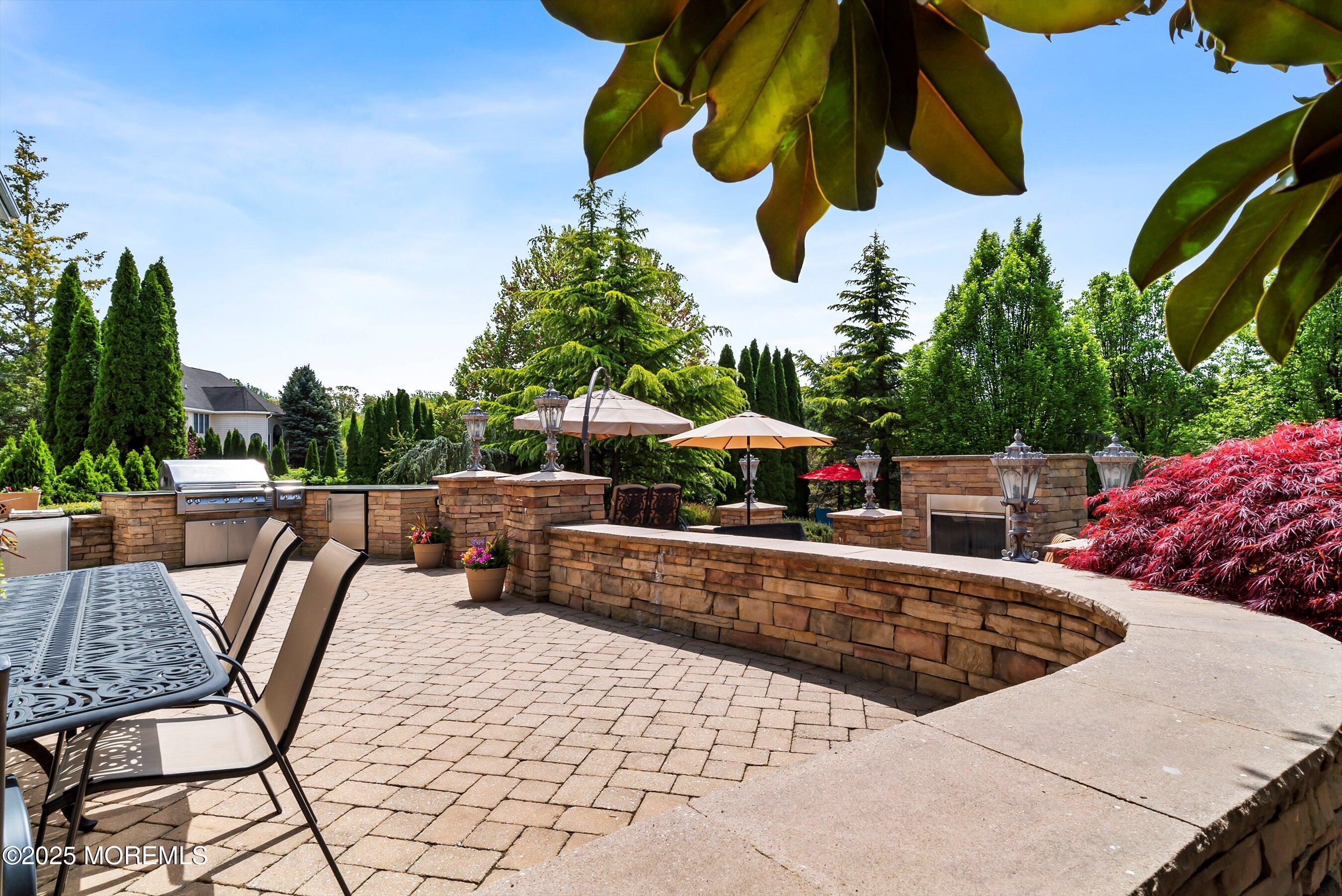 19 Gallant Fox Road