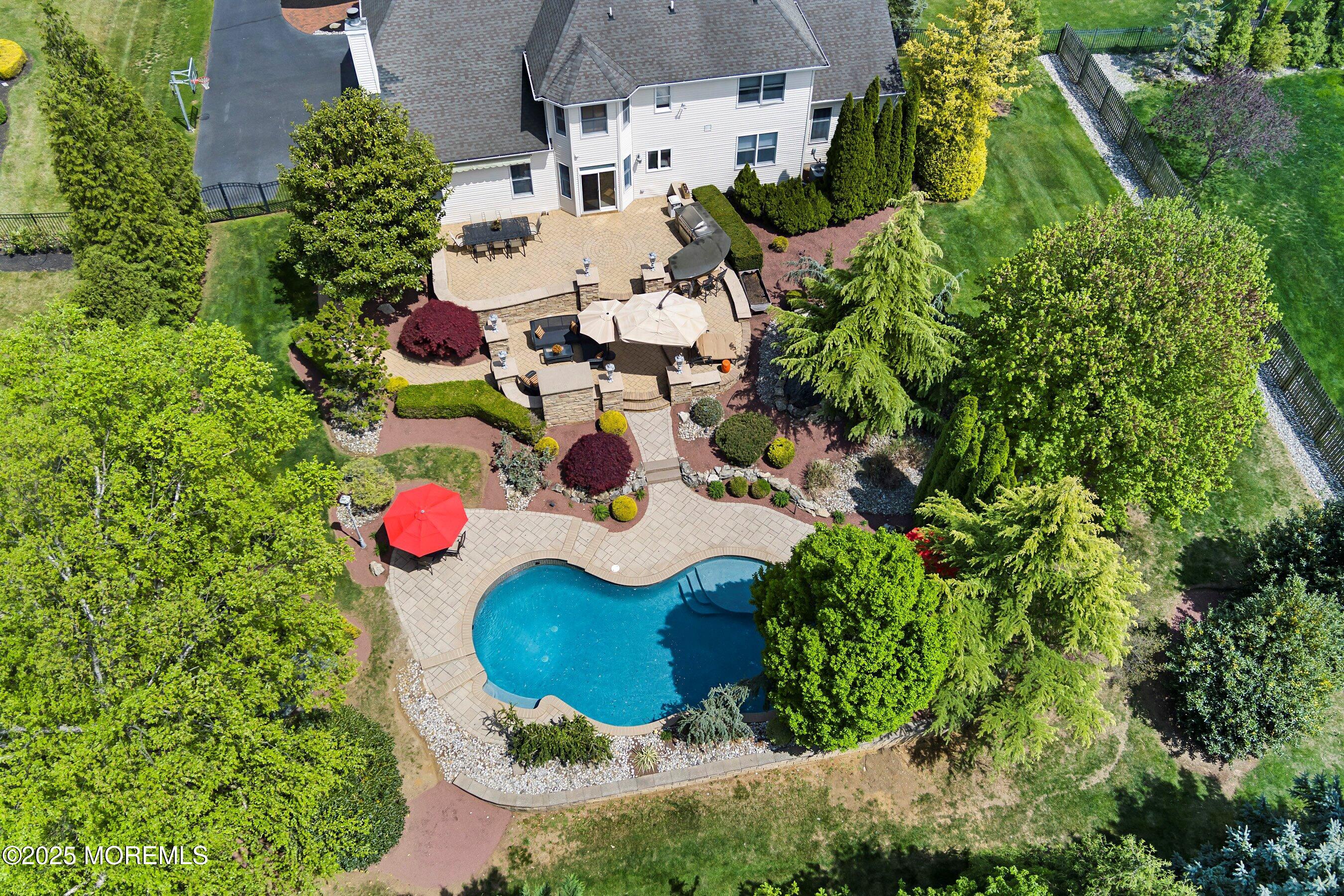 19 Gallant Fox Road