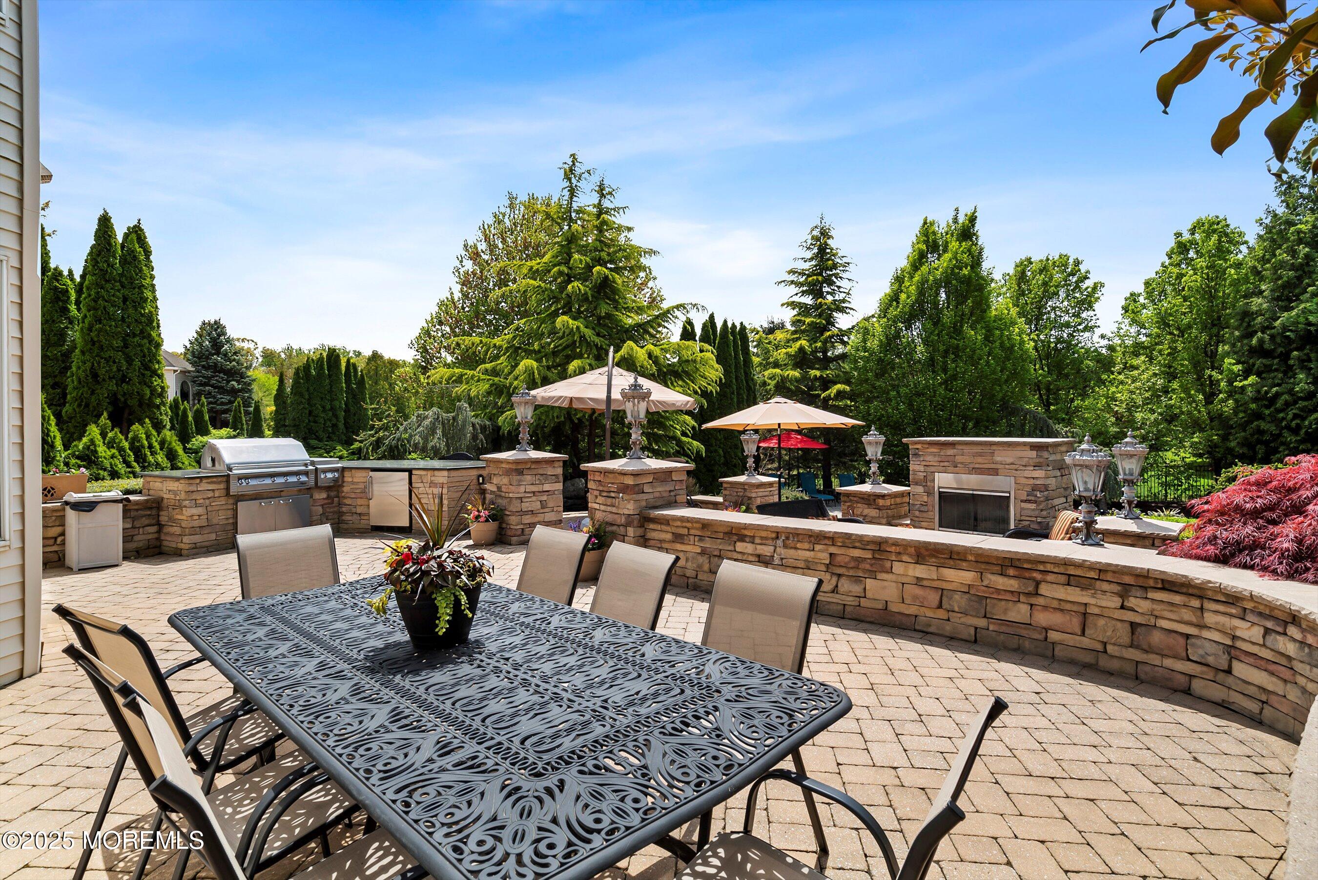 19 Gallant Fox Road