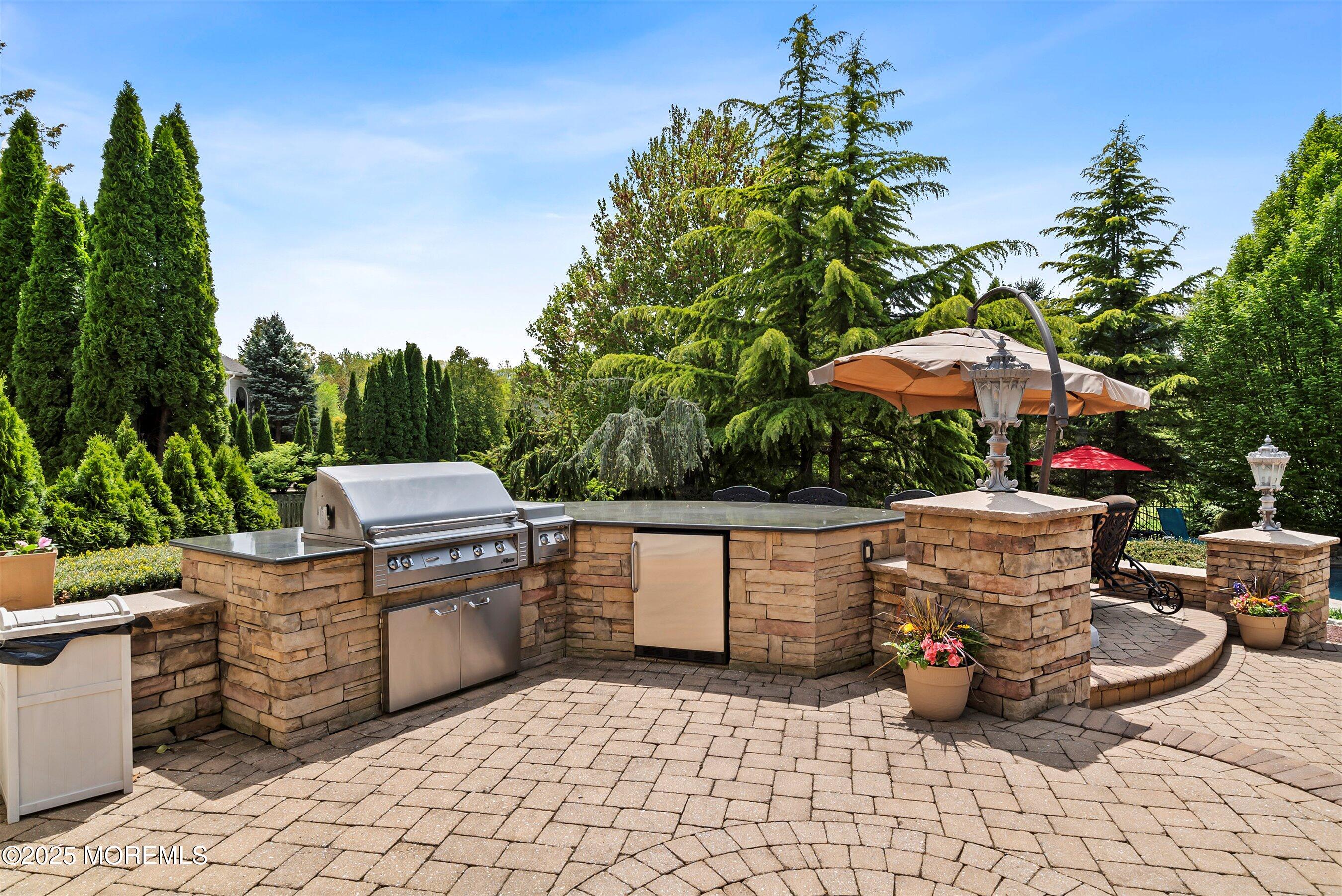 19 Gallant Fox Road