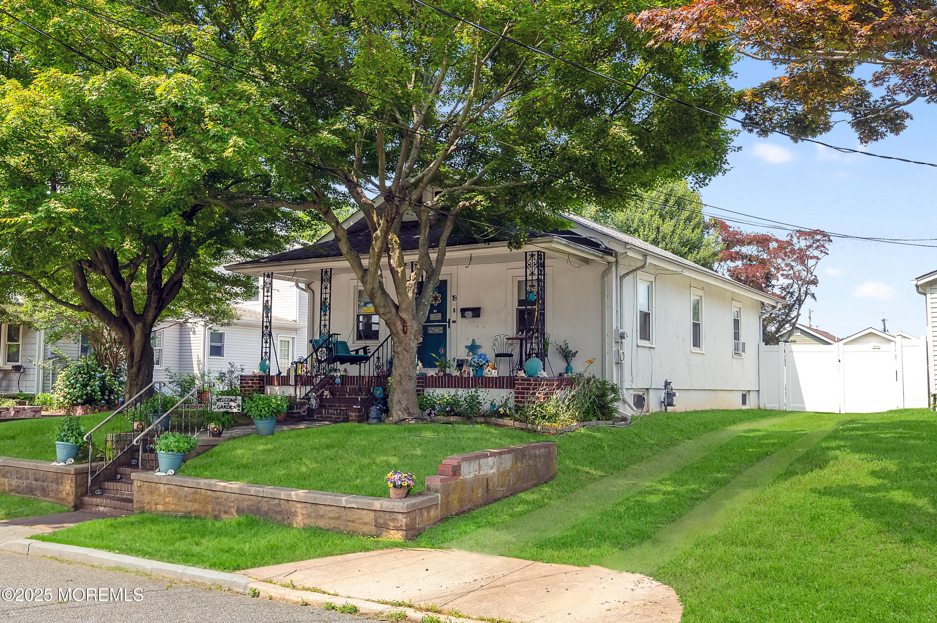 18 Slocum Street