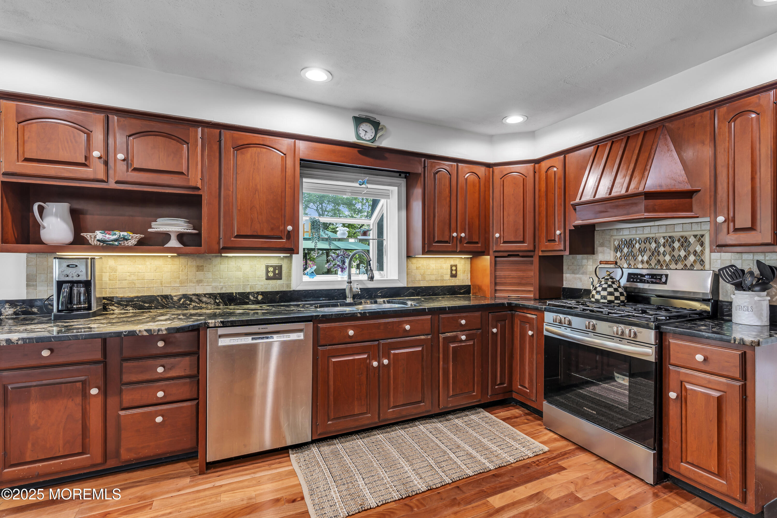 82 Ridge Road