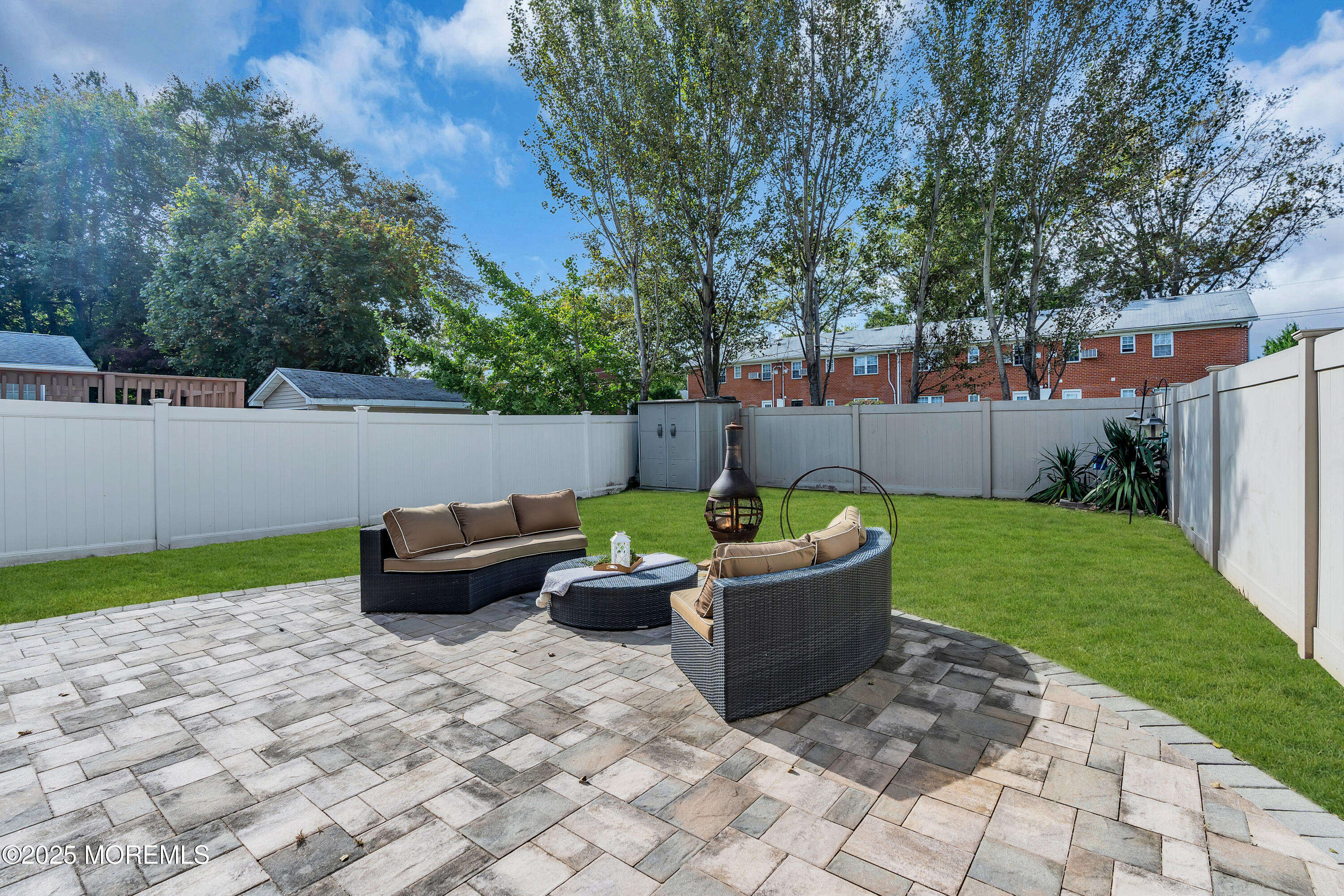 35 Lipman Place