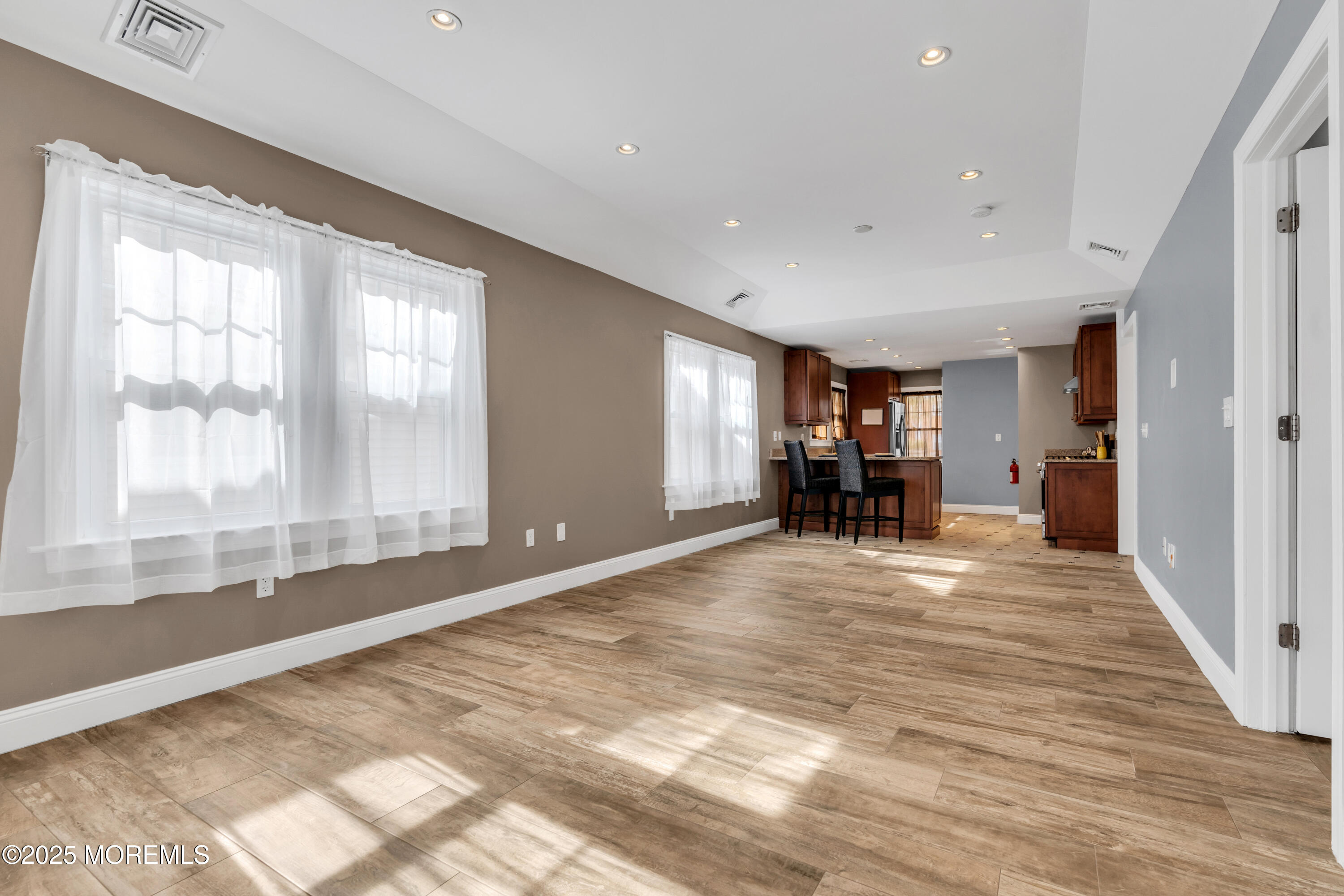 35 Lipman Place