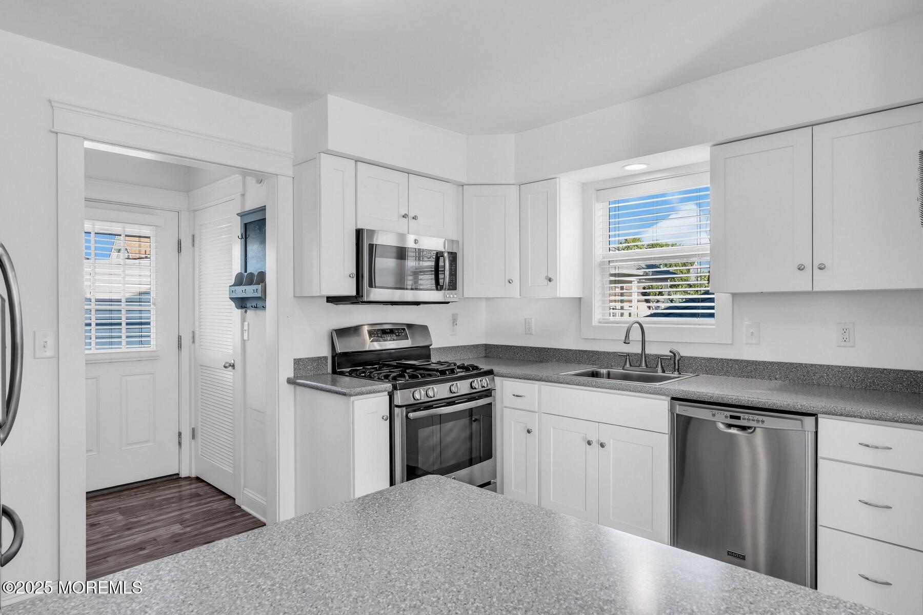 288 Bay Avenue