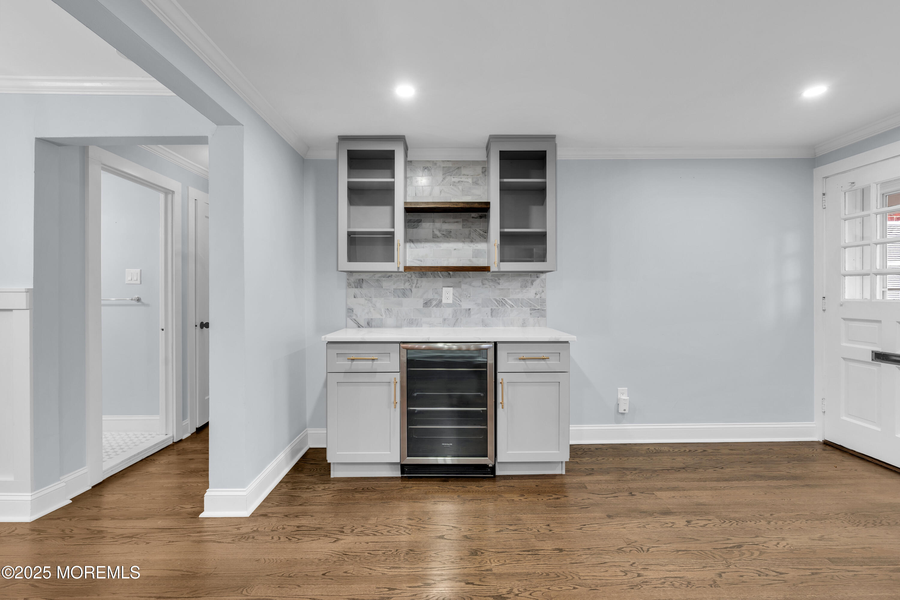 102 Manor Drive