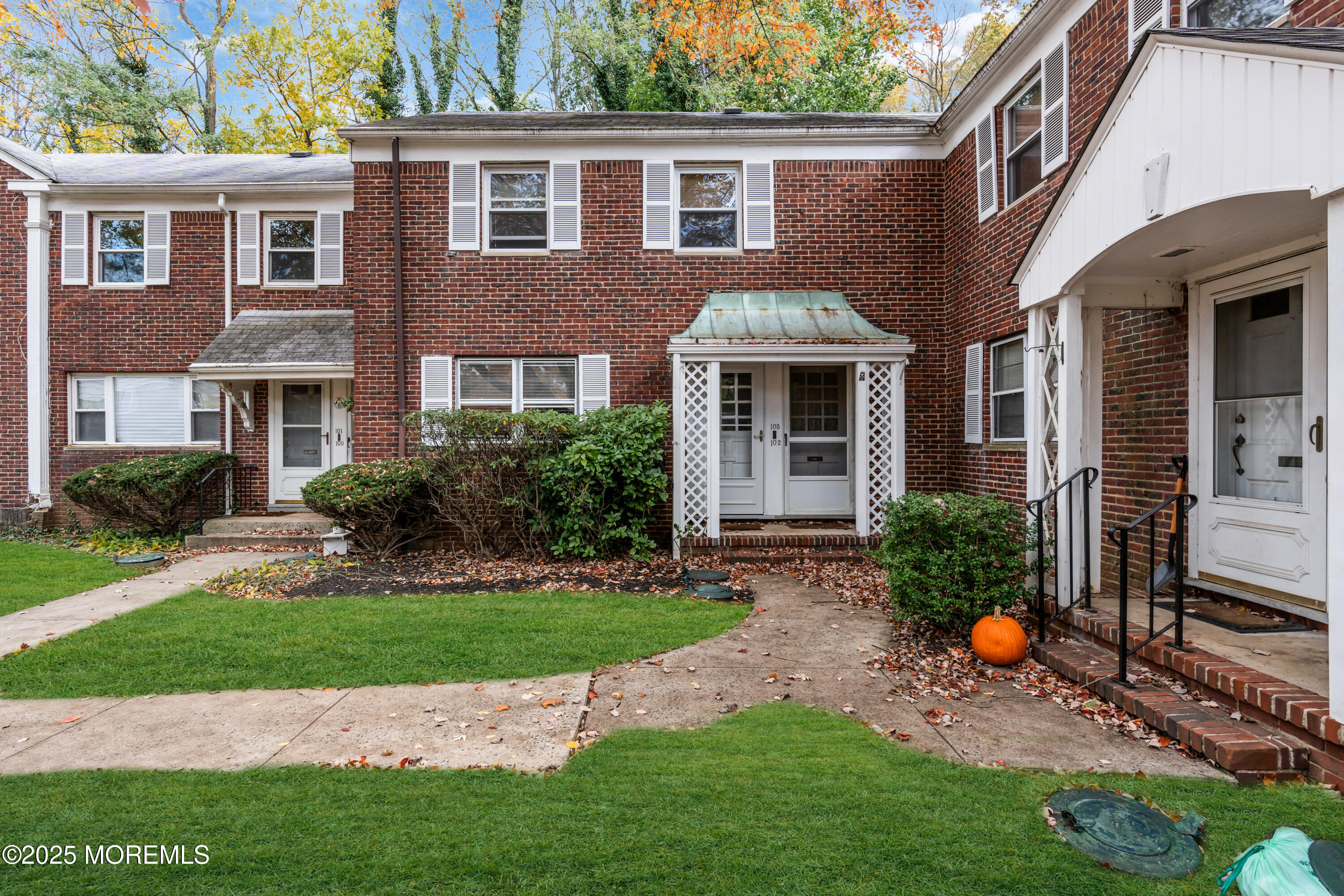 102 Manor Drive