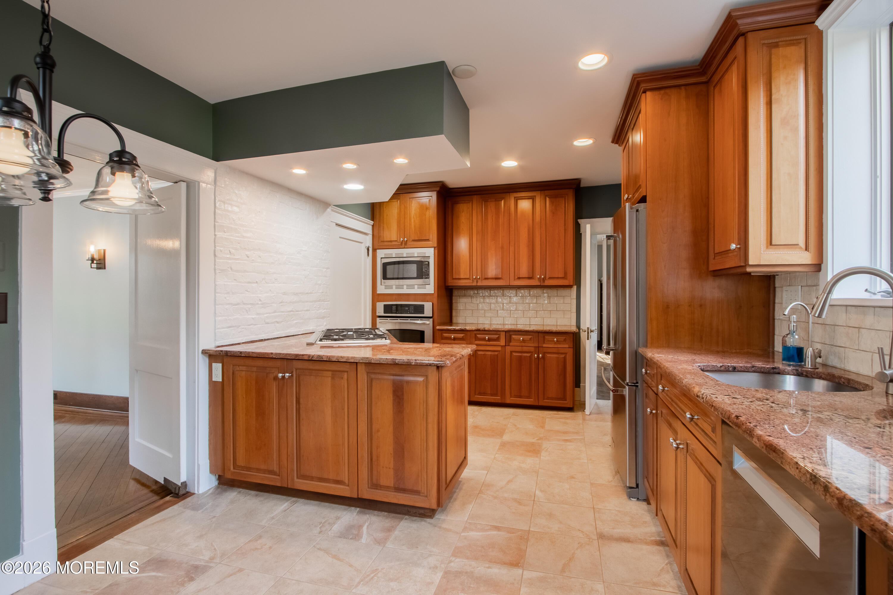 3 Monmouth Avenue