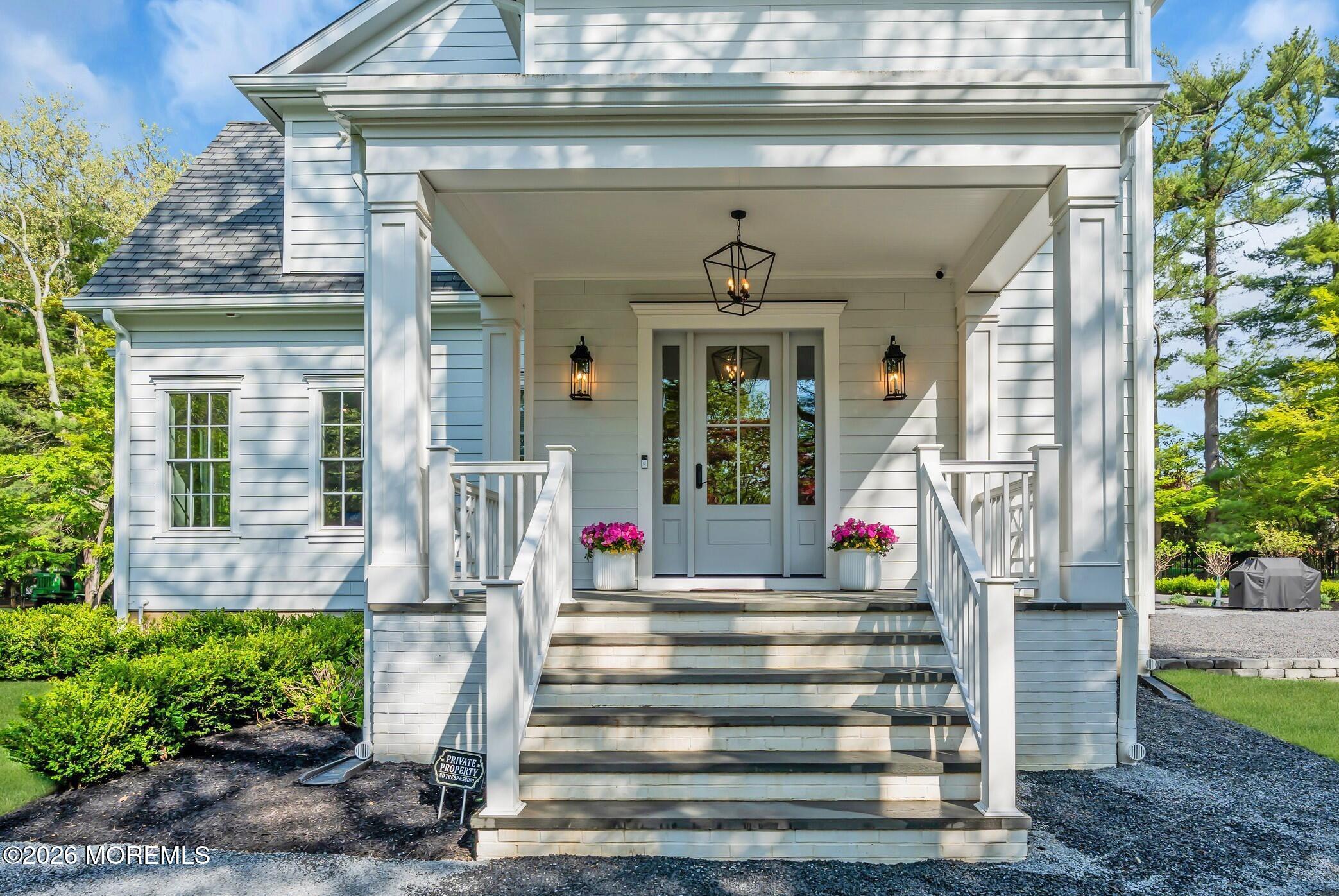 13 Buttonwood Lane