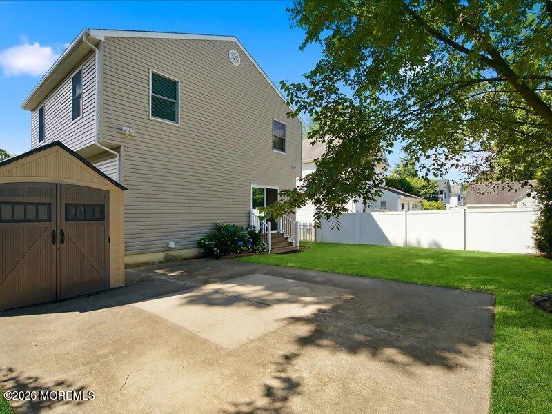 22 Carpenter Street