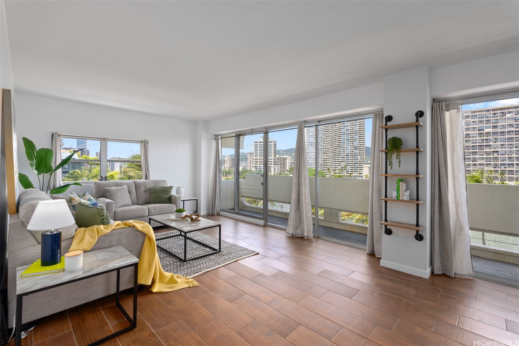 2085 Ala Wai Boulevard B64