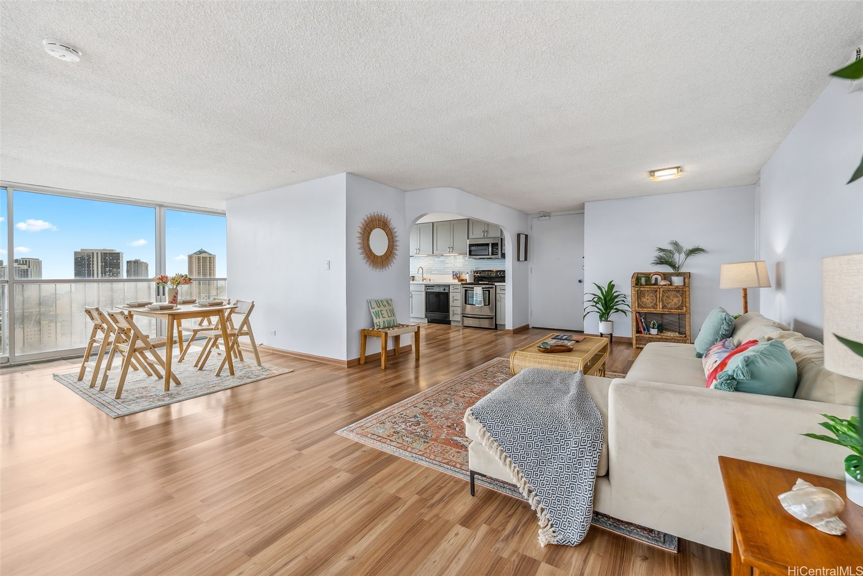 1425 Ward Avenue 22E