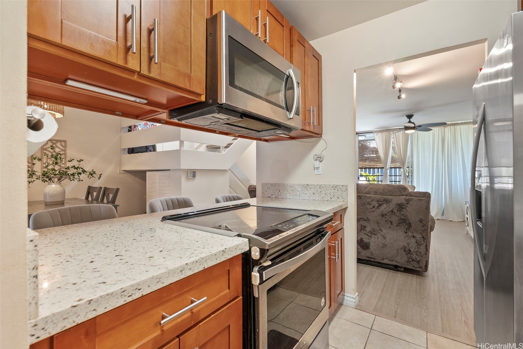 95-322 Kahikinui Court 233