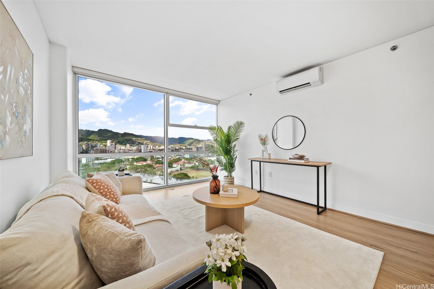 909 Kapiolani Boulevard 2305