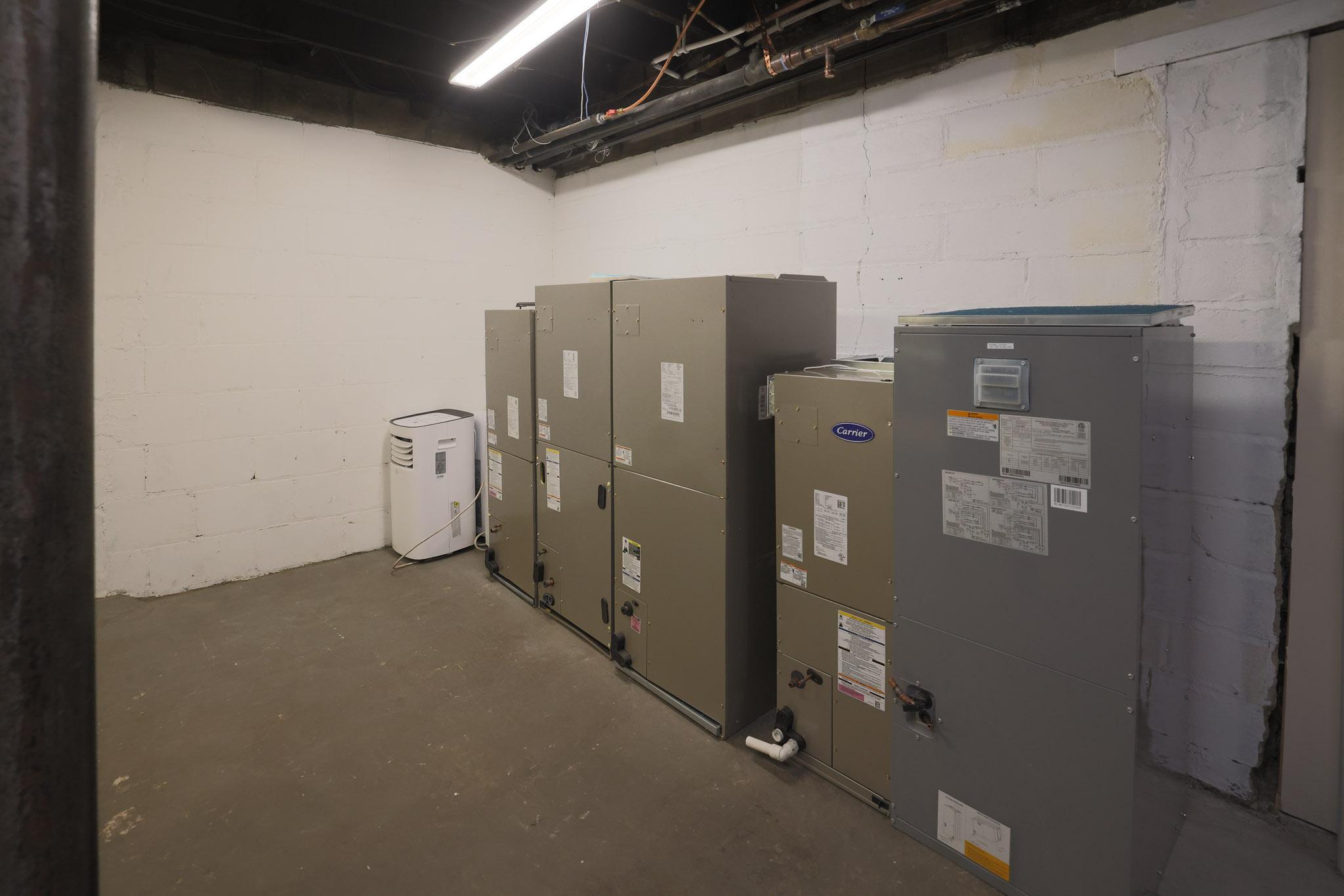 640-644 Grand Avenue