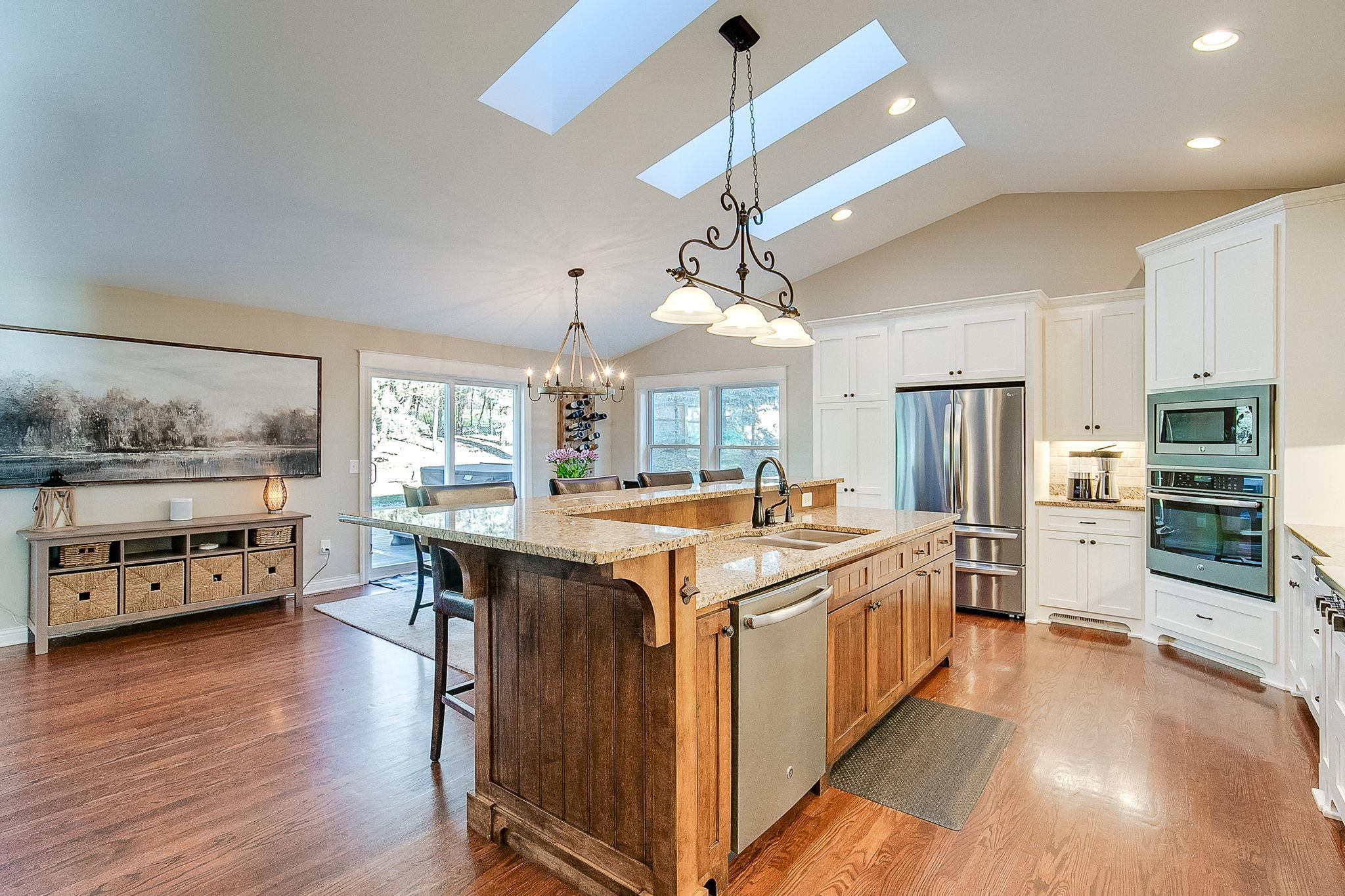 534 Smithtown Court