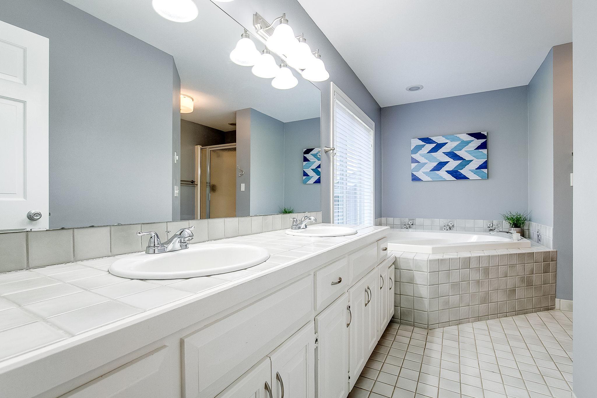 534 Smithtown Court