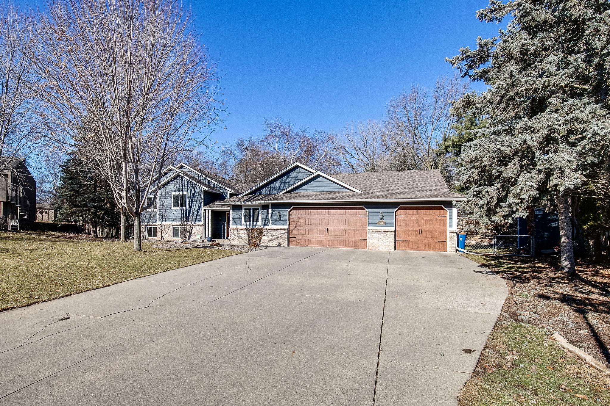534 Smithtown Court
