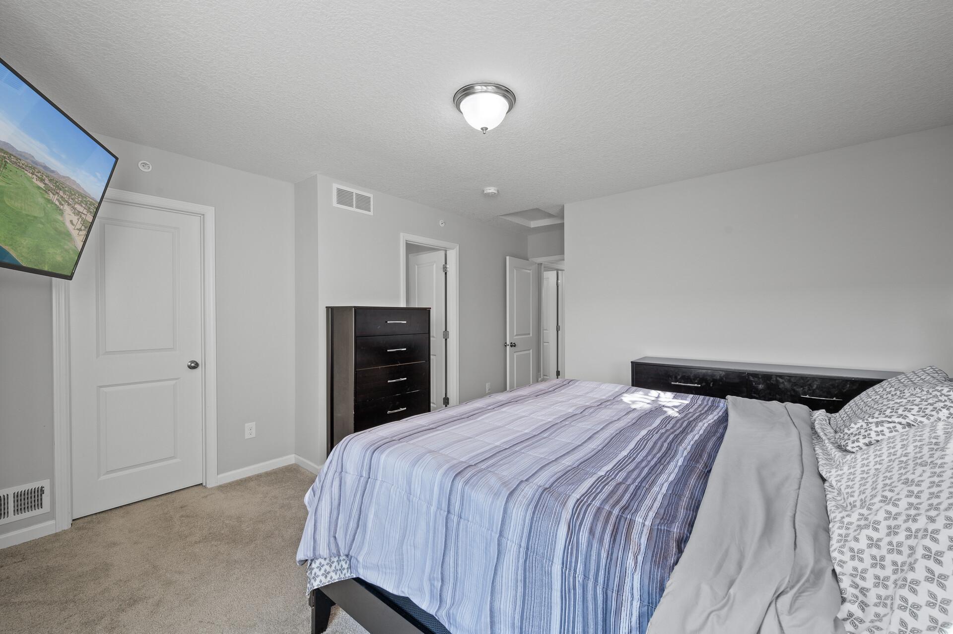 5013 93rd Lane N