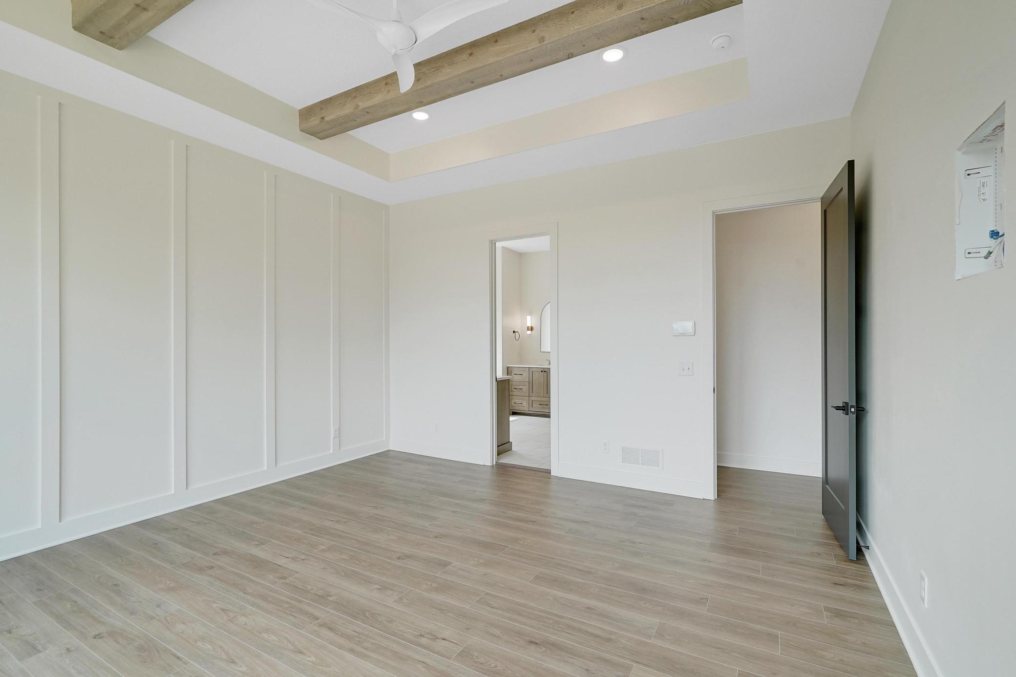 6699 Bridle Path
