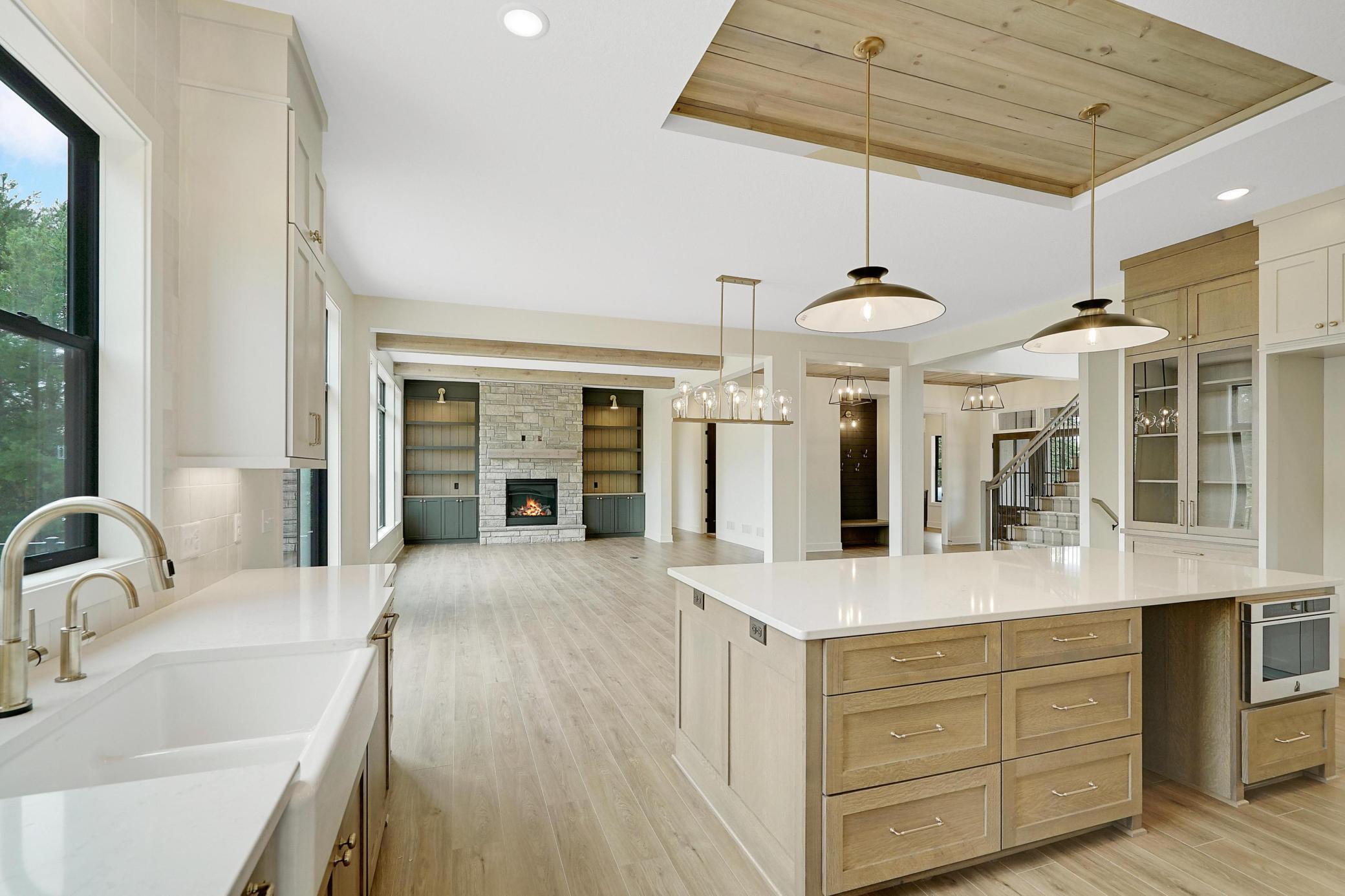 6699 Bridle Path
