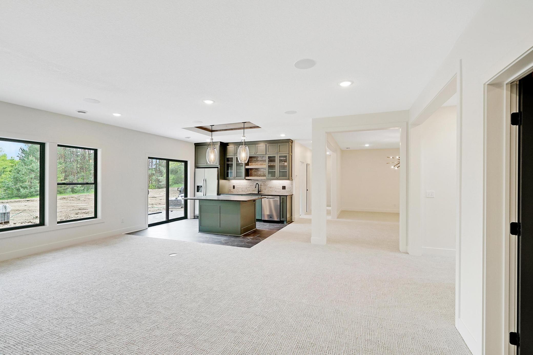 6699 Bridle Path