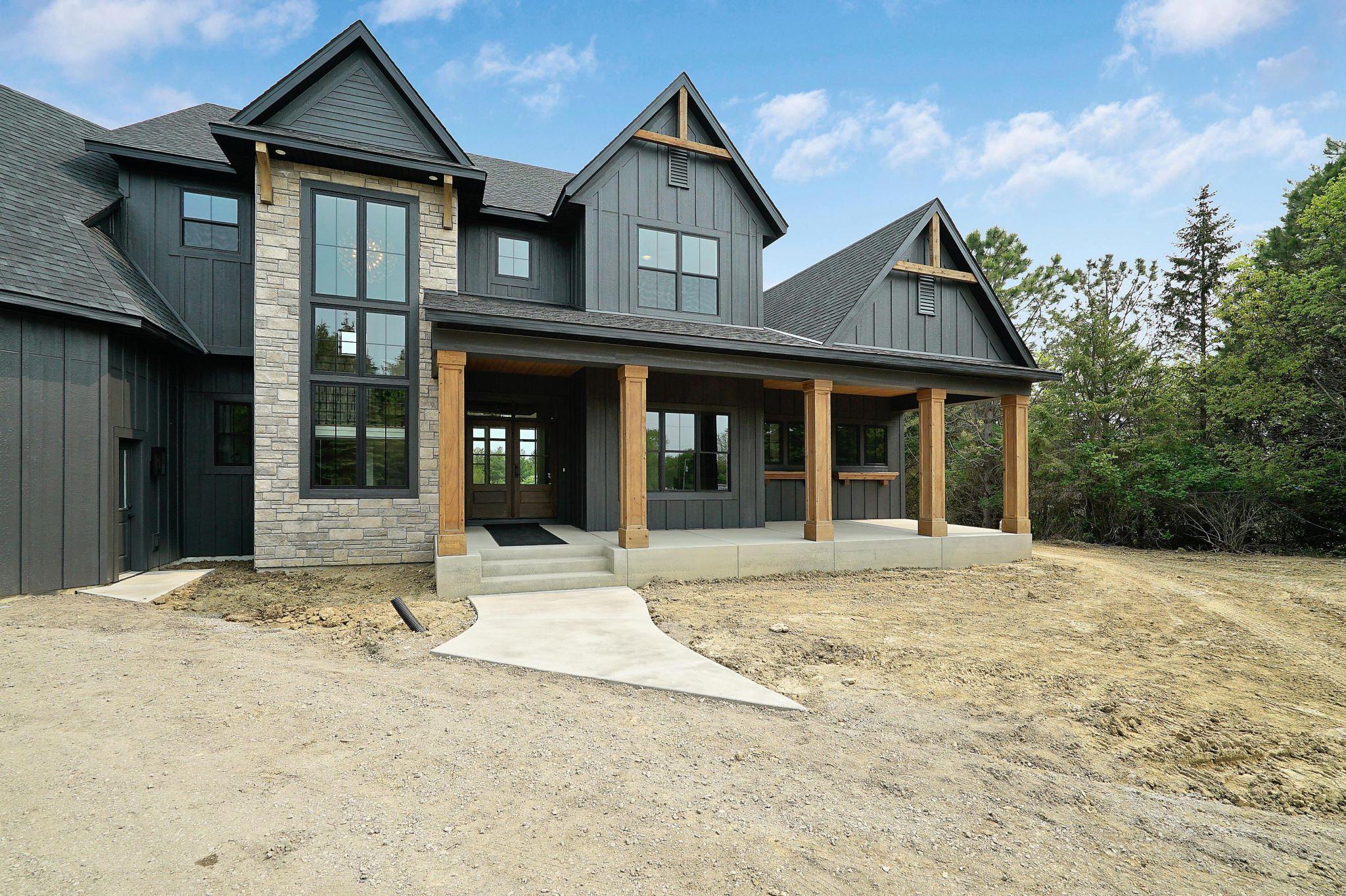 6699 Bridle Path