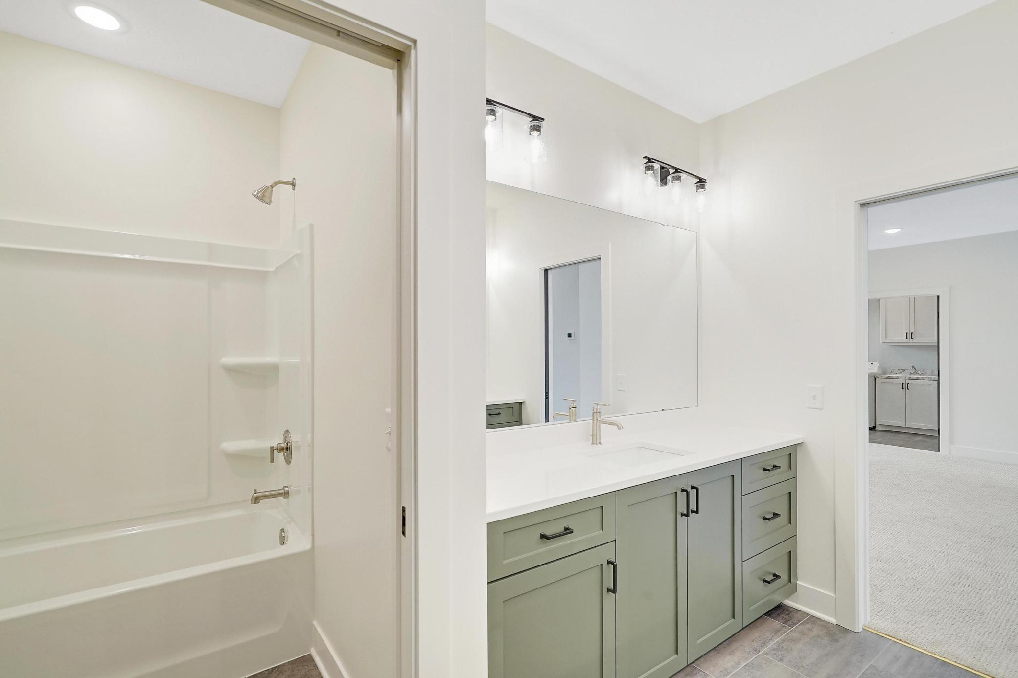 6699 Bridle Path