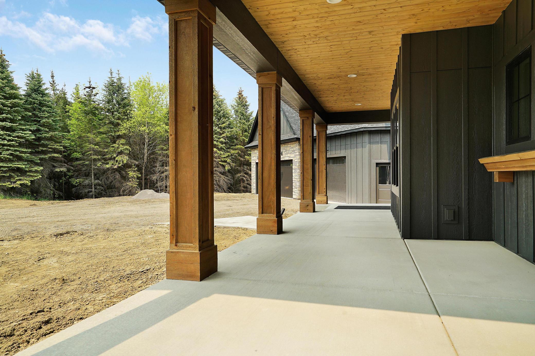 6699 Bridle Path