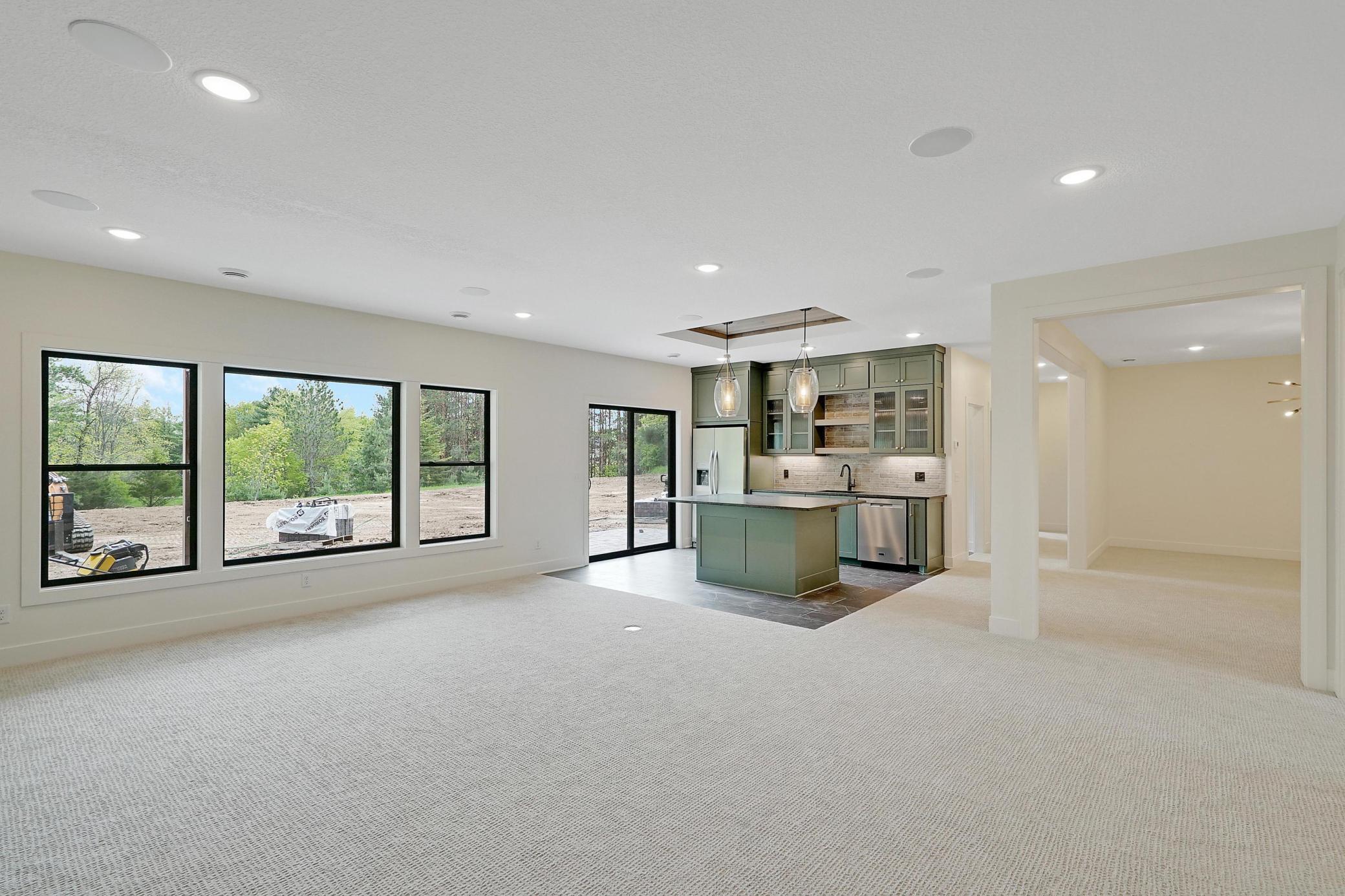 6699 Bridle Path