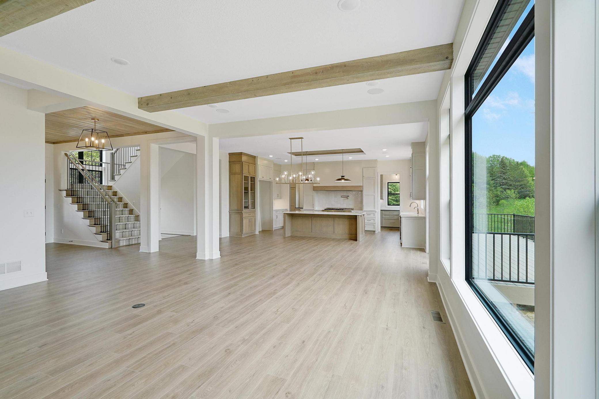 6699 Bridle Path