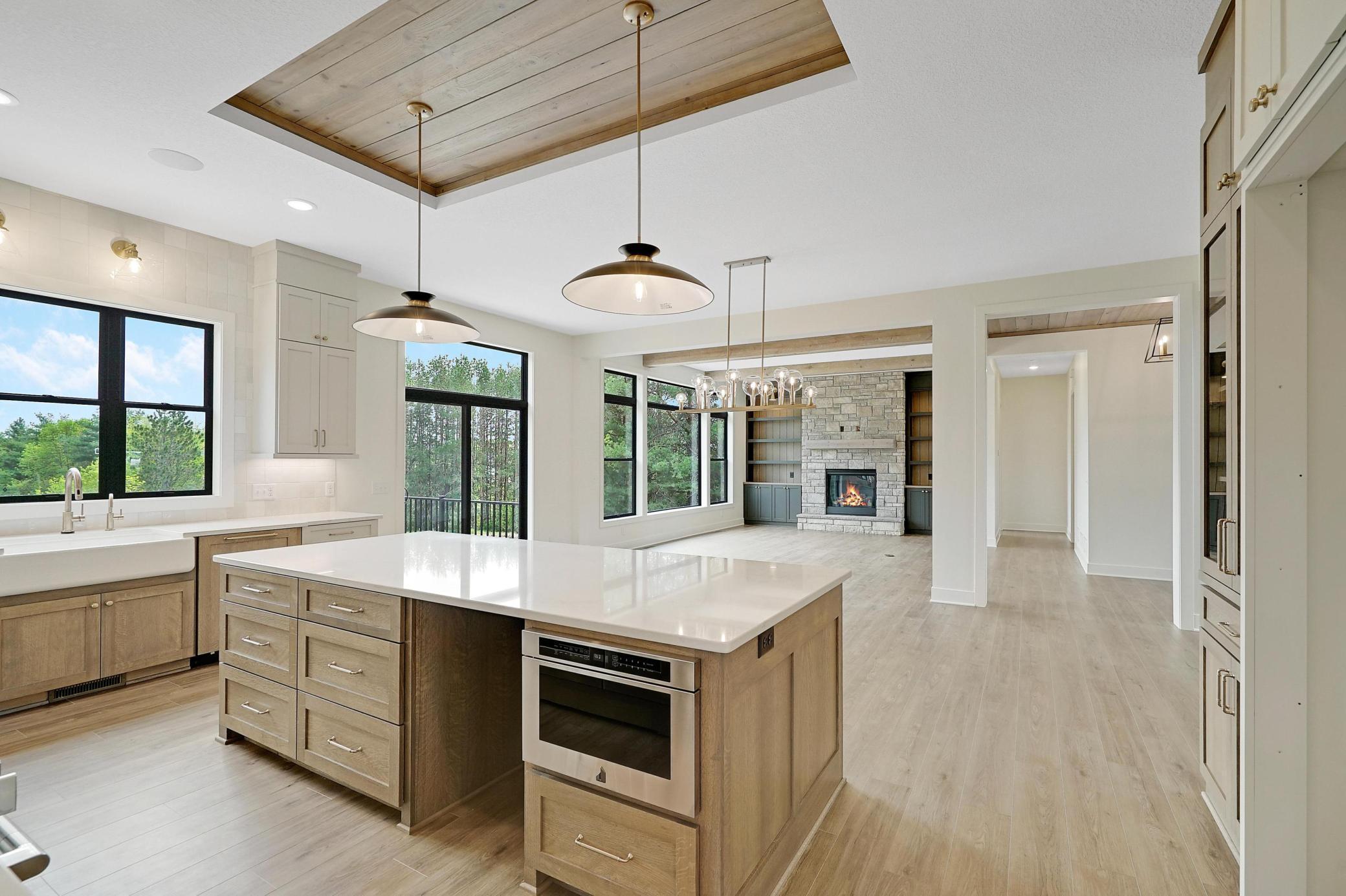 6699 Bridle Path